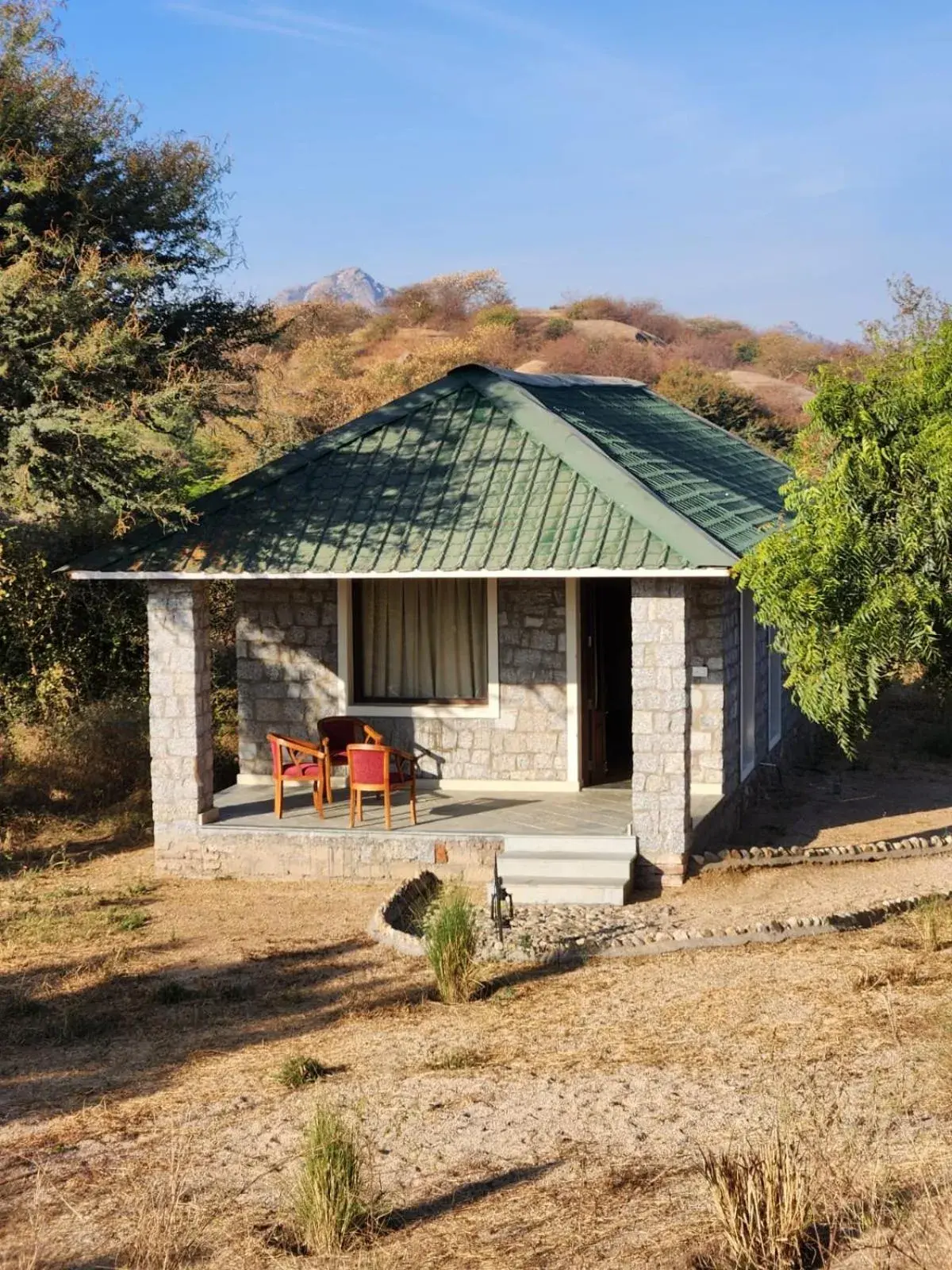 Quadruple Room with Bathroom in Jawai Leopard Safari Lodge Quadruple Room with Bathroom in Jawai Leopard Safari Lodge