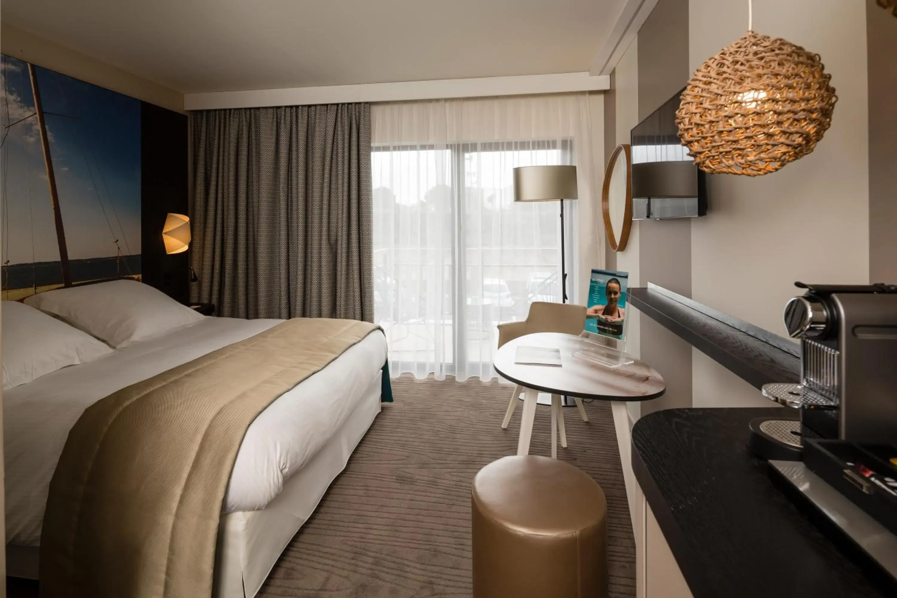 Coffee/tea facilities, Bed in Thalazur Arcachon Coffee/tea facilities, Bed in Thalazur Arcachon