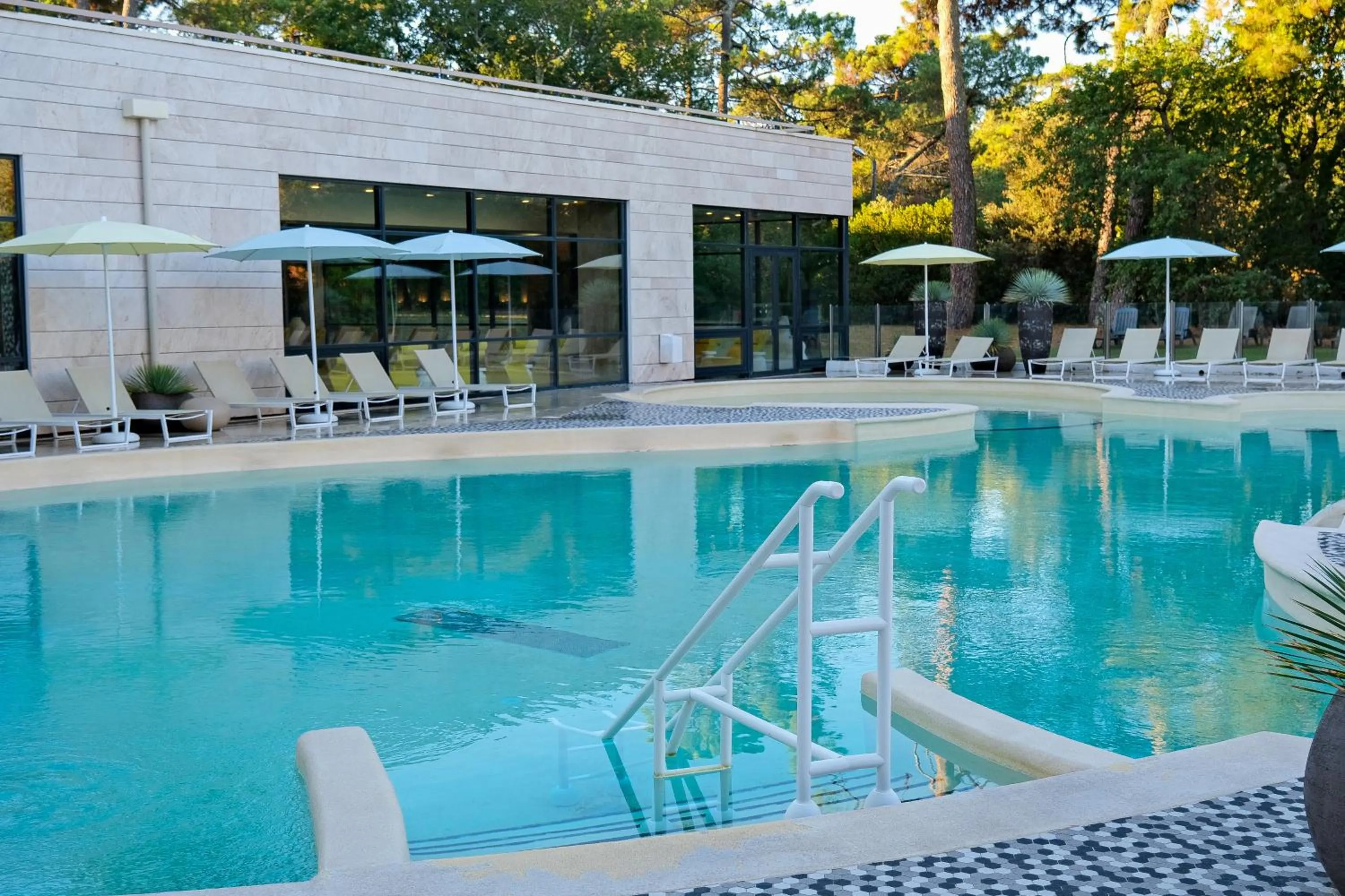 Swimming pool in Thalazur Arcachon