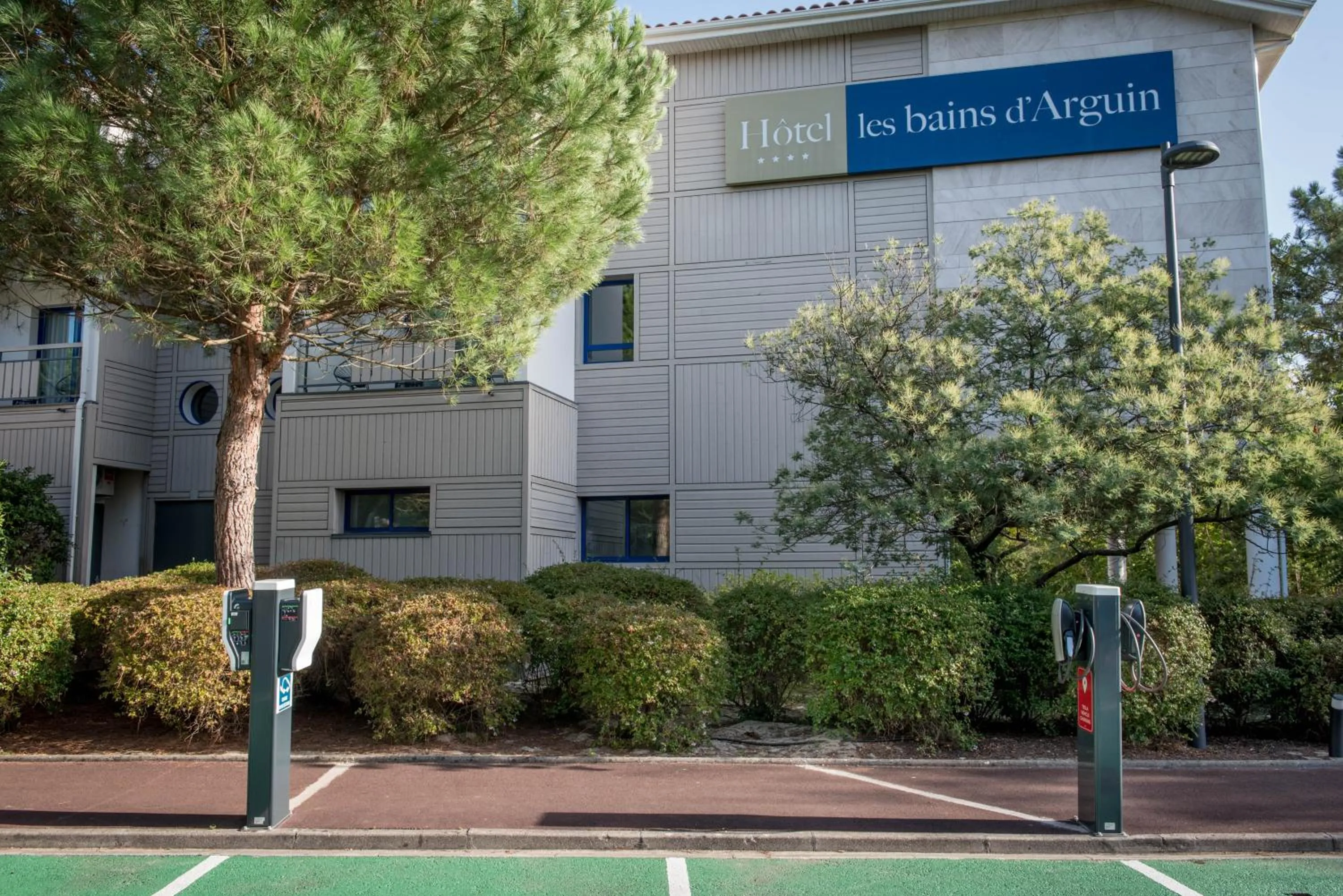 Facade/entrance in Thalazur Arcachon