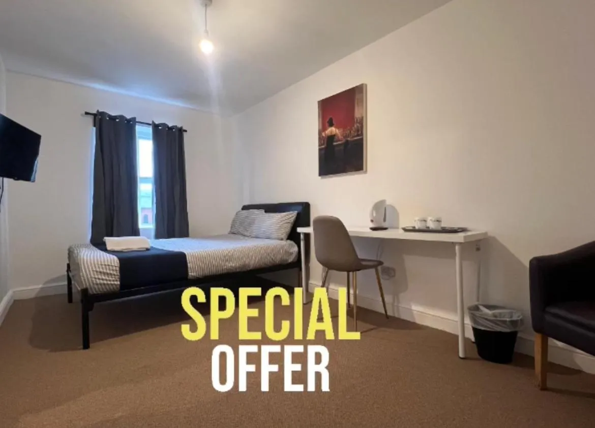 Bed in King Street Hotel