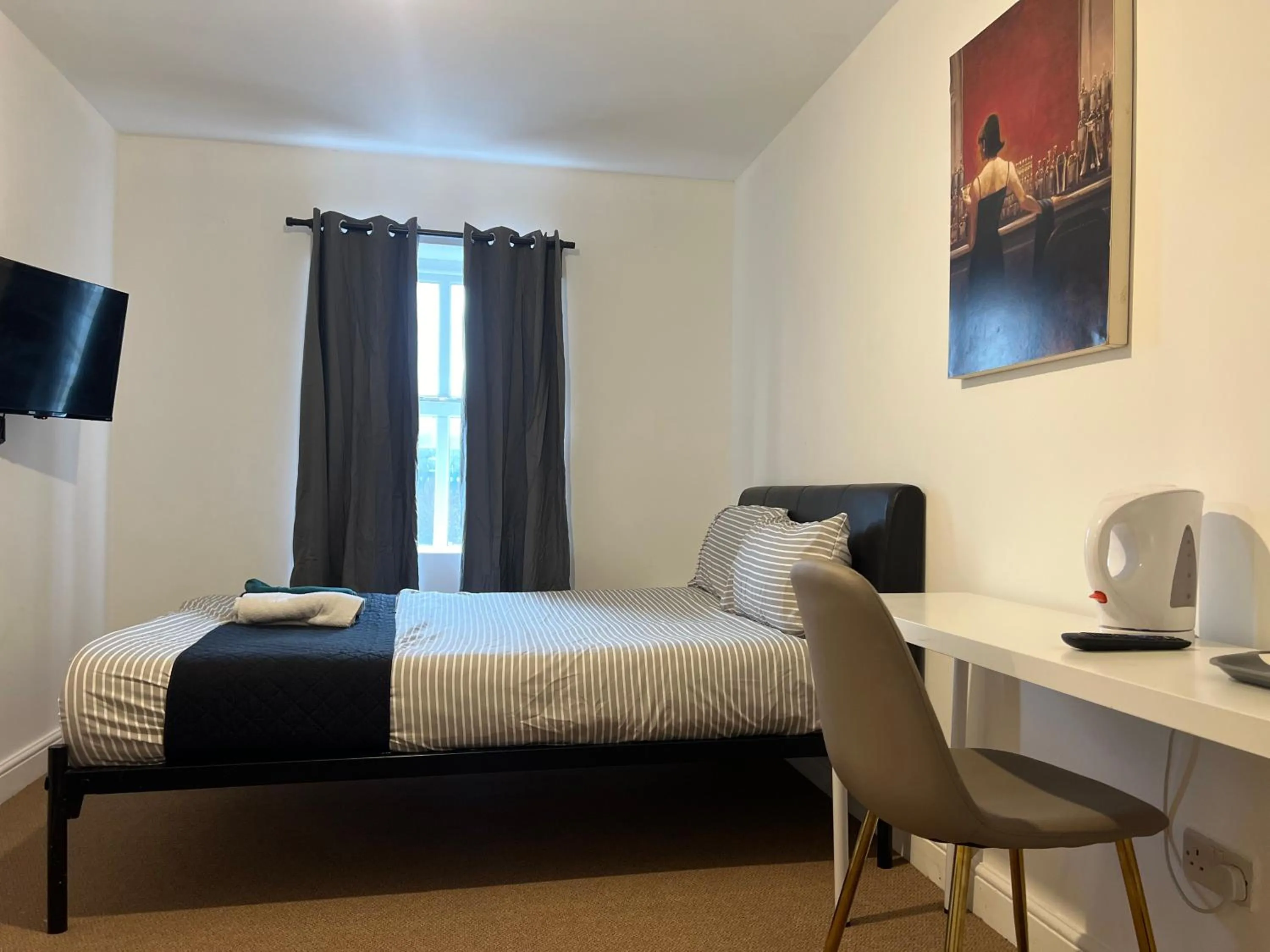 Bed in King Street Hotel