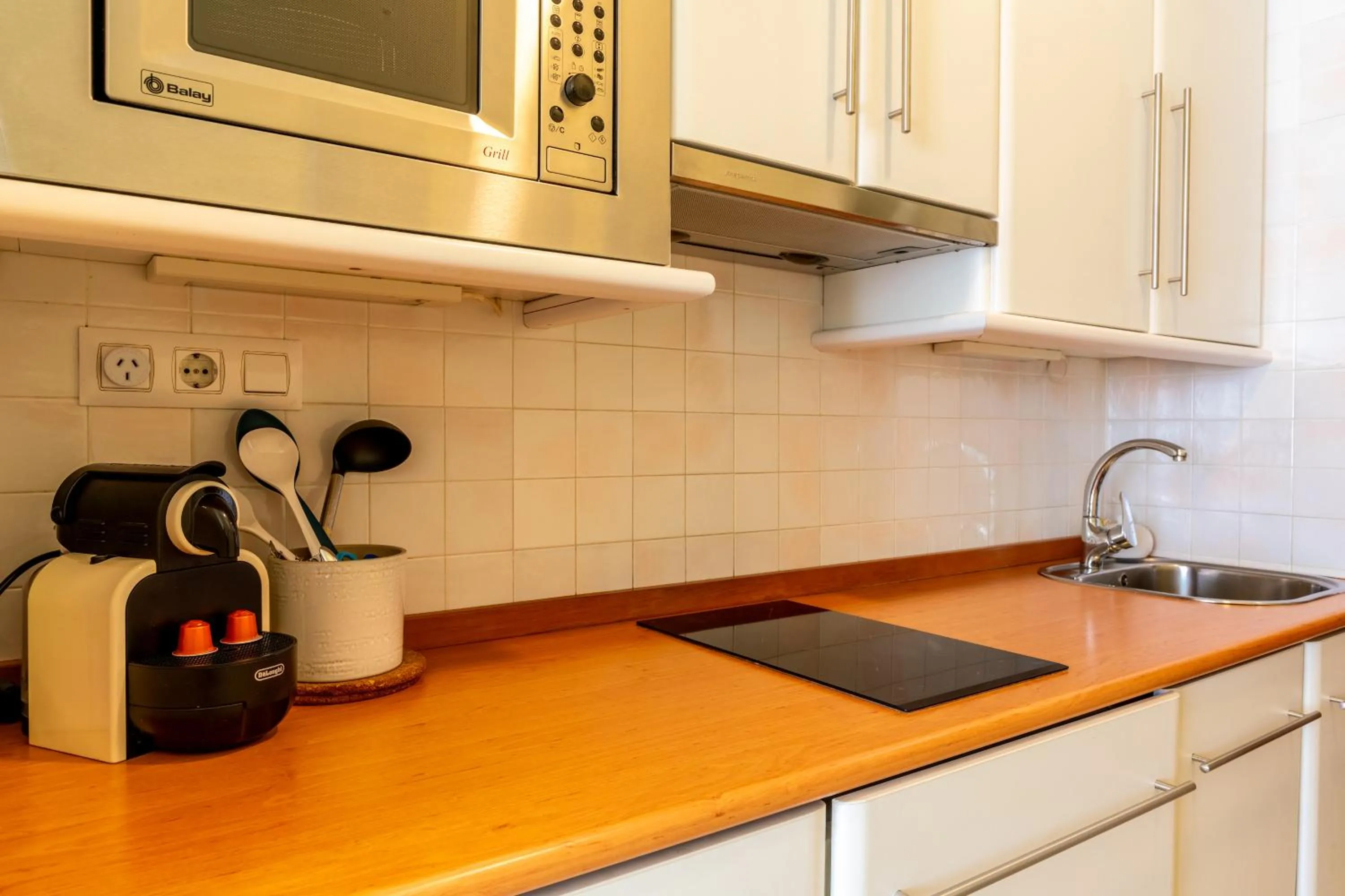 Kitchen or kitchenette in Holi-Rent Martin Villa