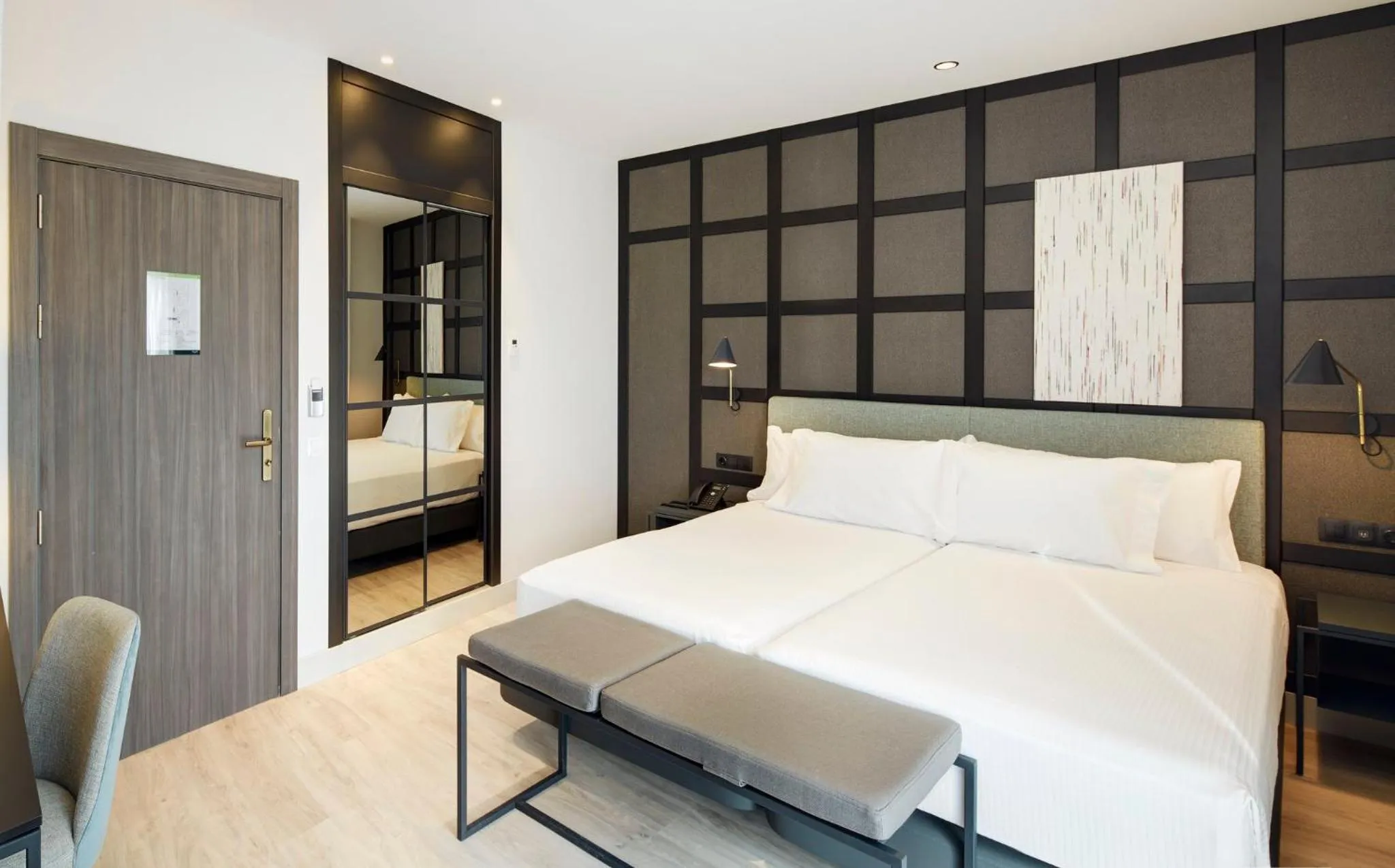 Photo of the whole room, Bed in Sercotel Ayala