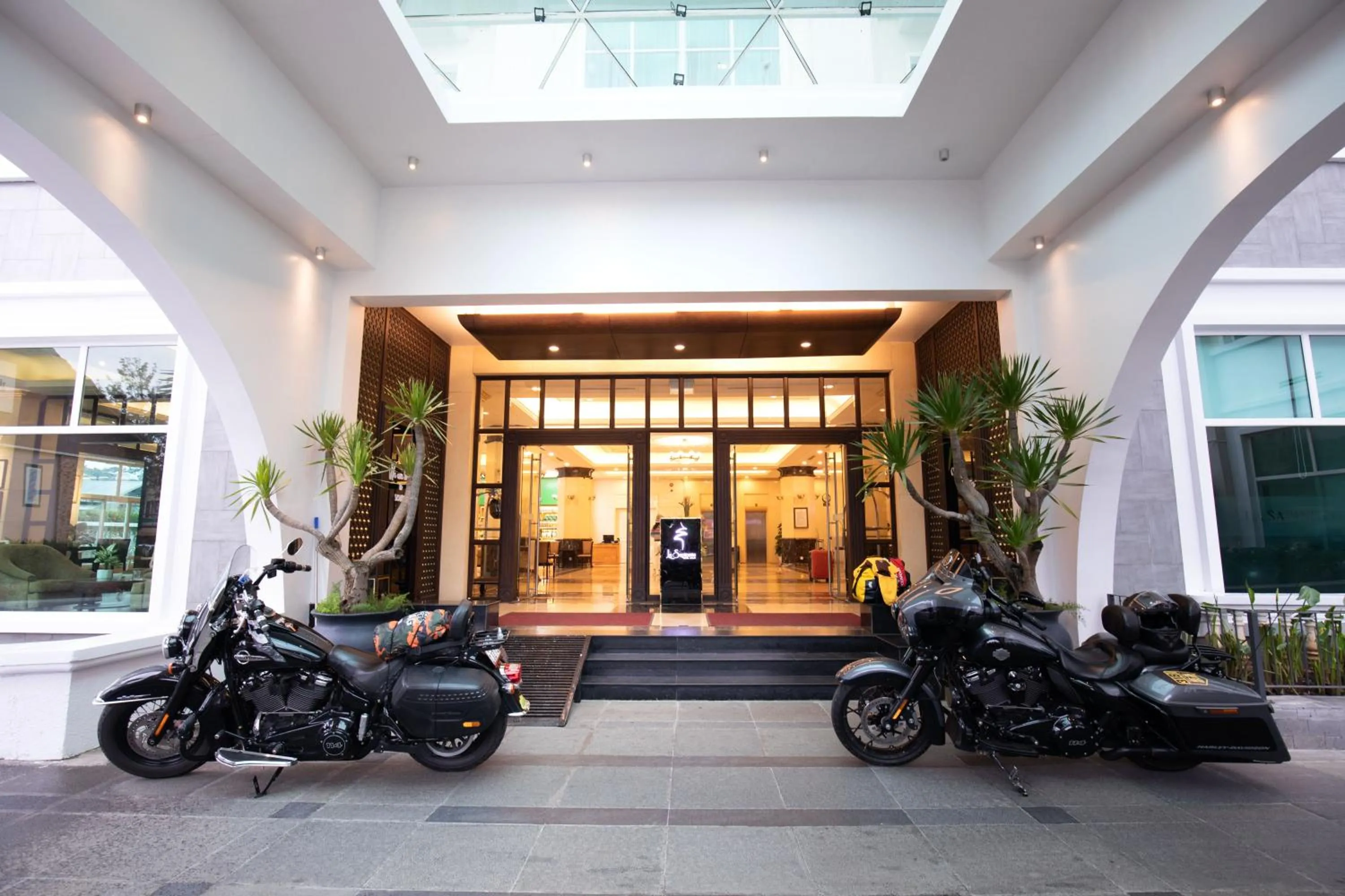 Facade/entrance in La Sapinette Hotel Dalat