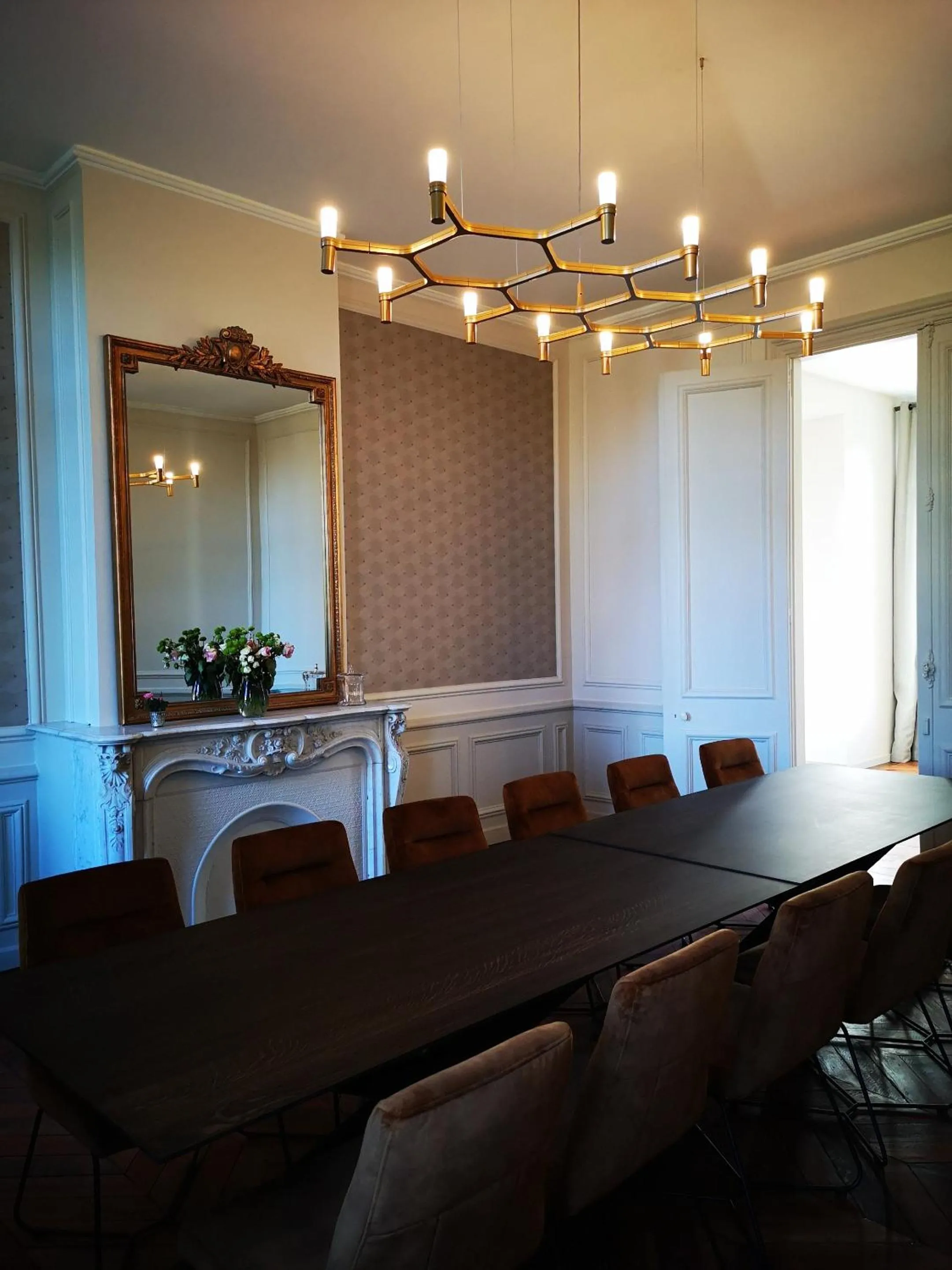 Dining area in VILLA VARENTIA