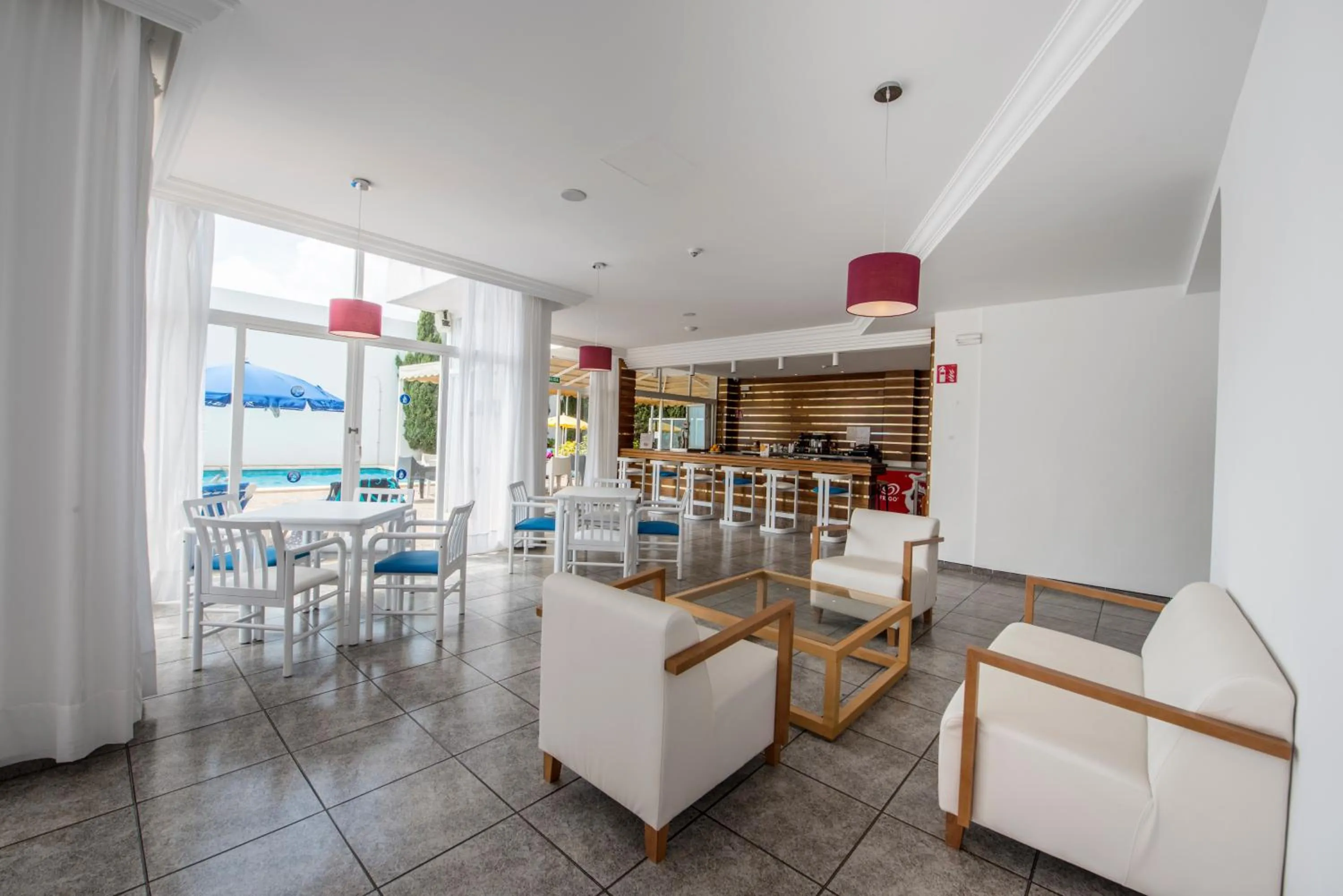 Restaurant/places to eat in Apartamentos La Santa Maria