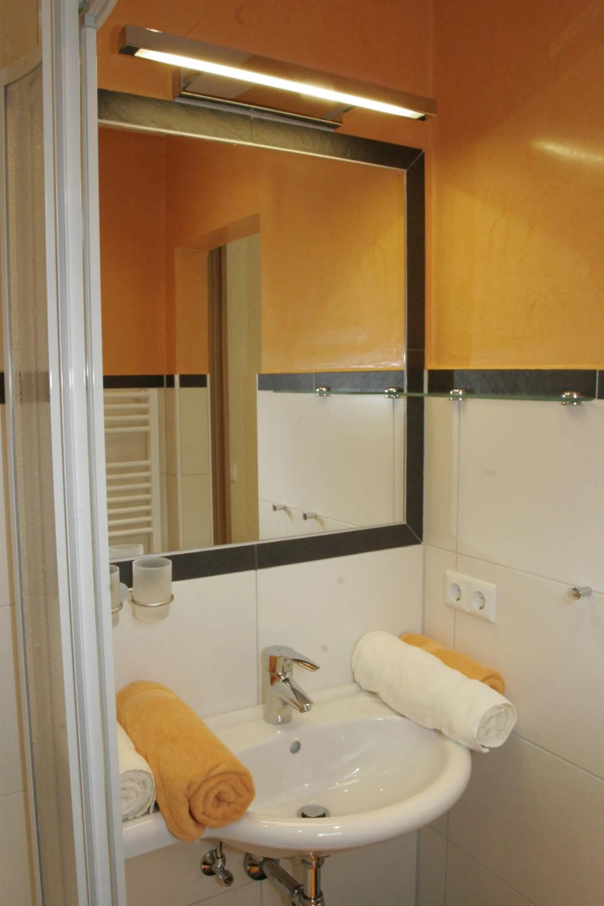 Edelweiss Apartments
