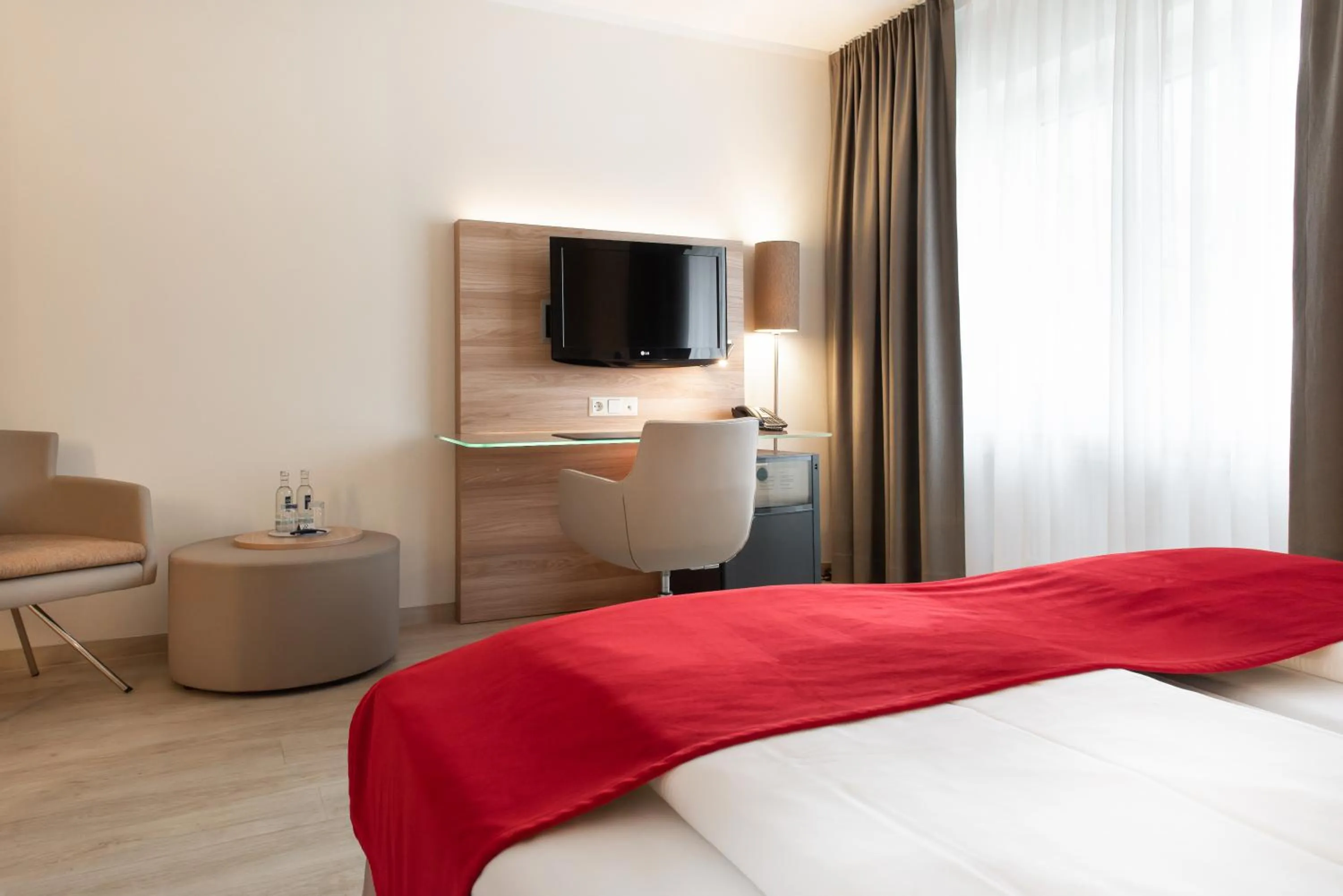 Bedroom, Bed in Hotel Königshof am Funkturm Business