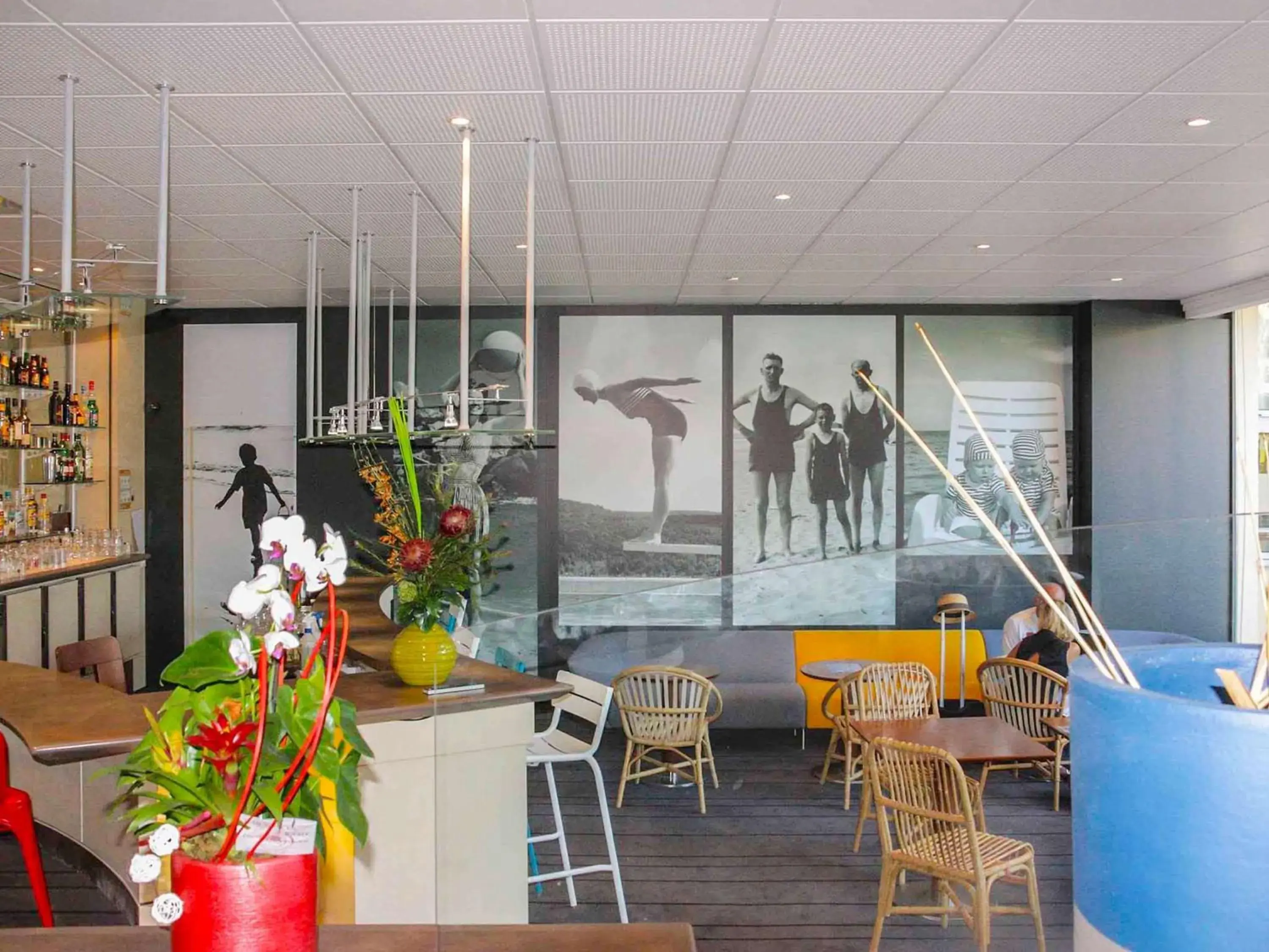 Lounge or bar in Ibis styles Toulon la Seyne sur Mer Lounge or bar in Ibis styles Toulon la Seyne sur Mer