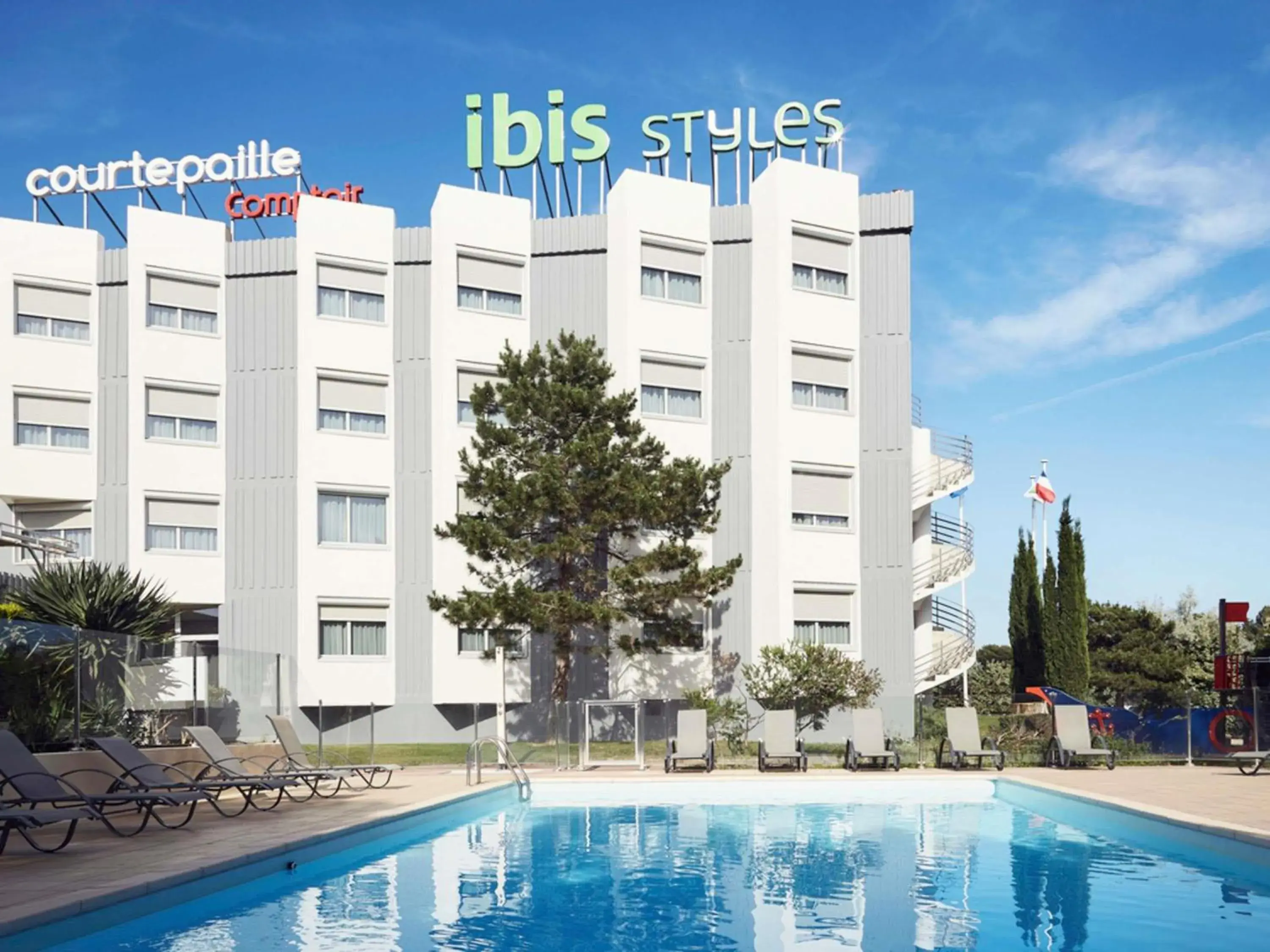 Property building in Ibis styles Toulon la Seyne sur Mer Property building in Ibis styles Toulon la Seyne sur Mer