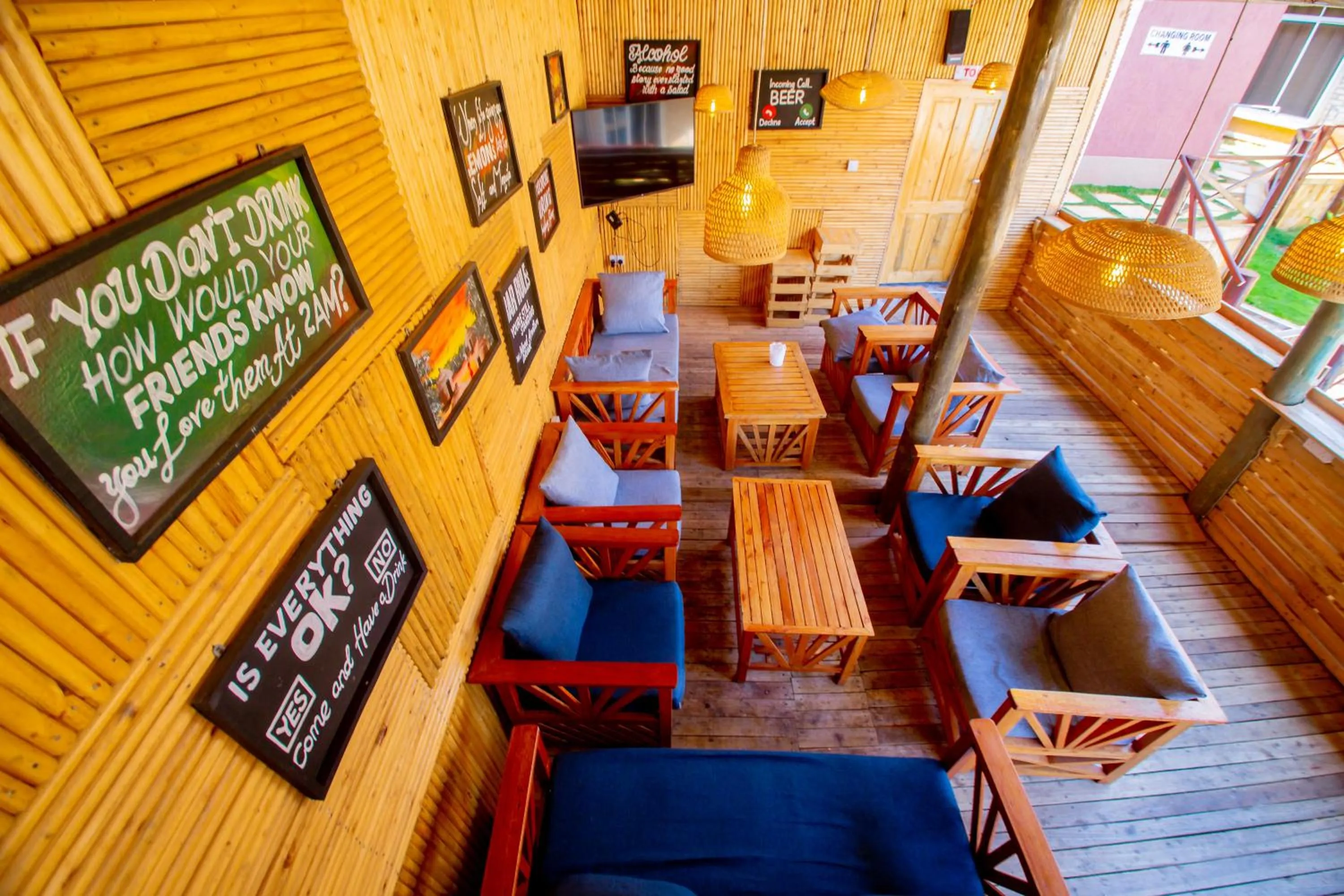 Lounge or bar in Mount Royal Villa