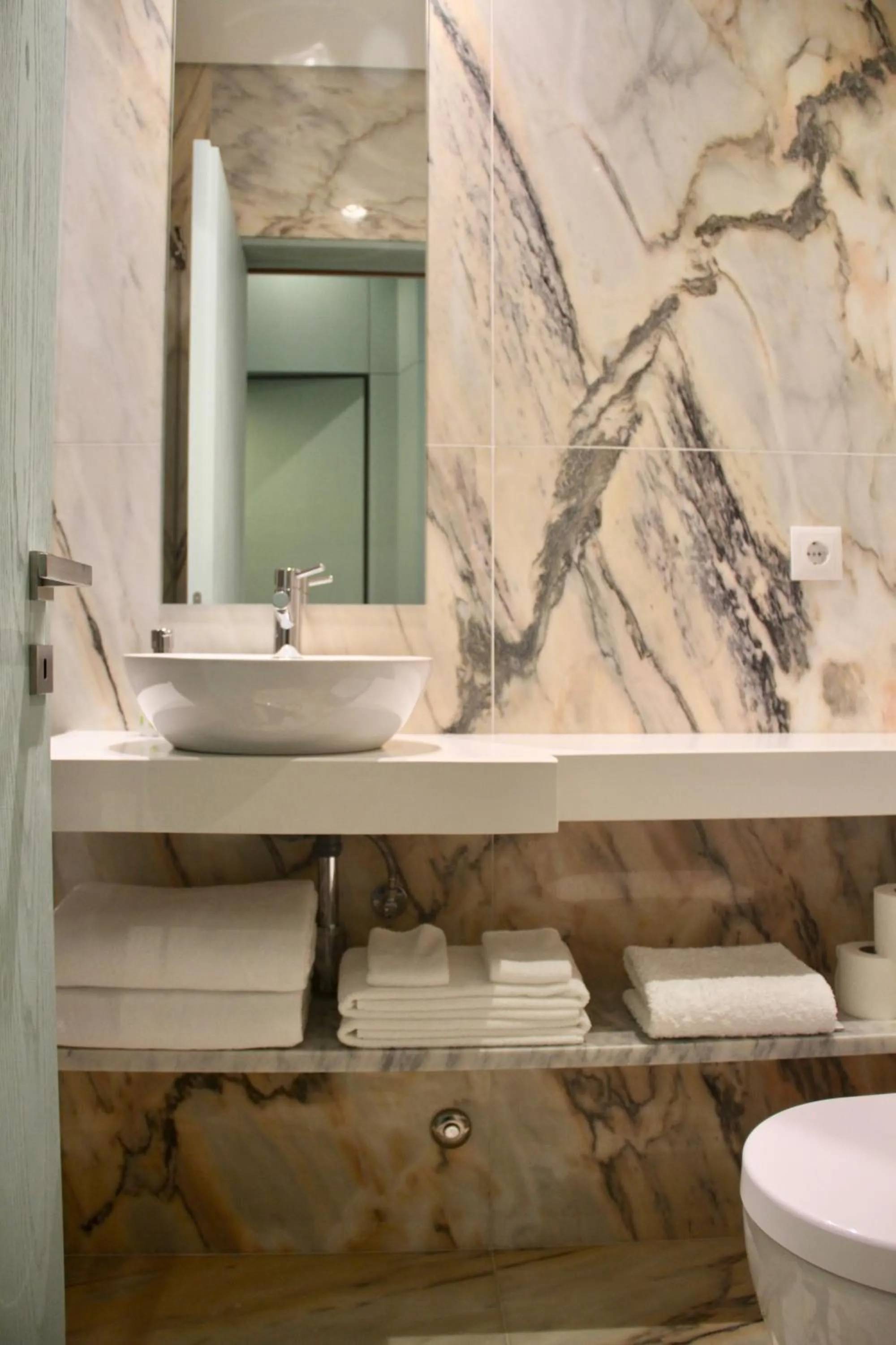 A Rendilheira Charm Suites