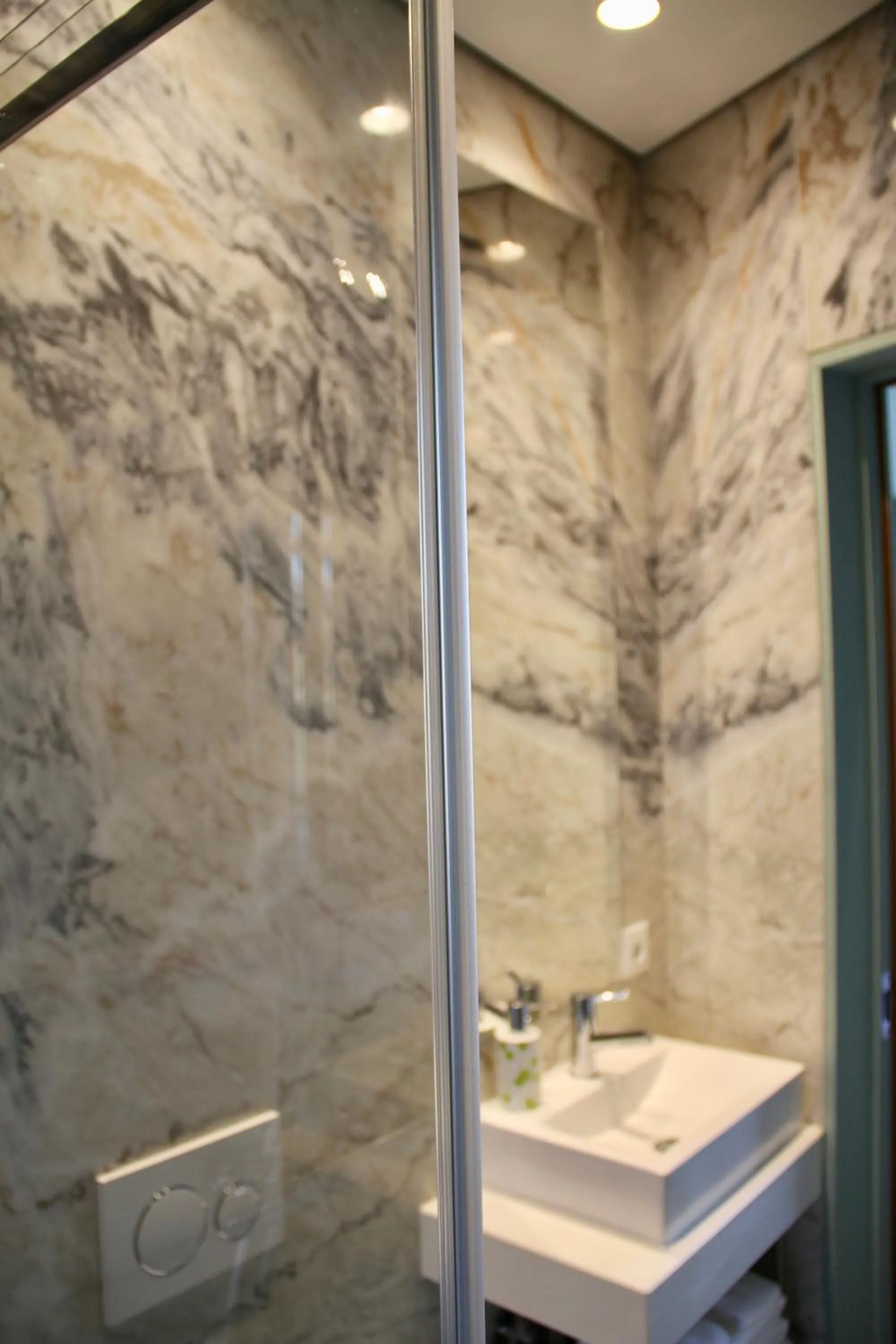 A Rendilheira Charm Suites