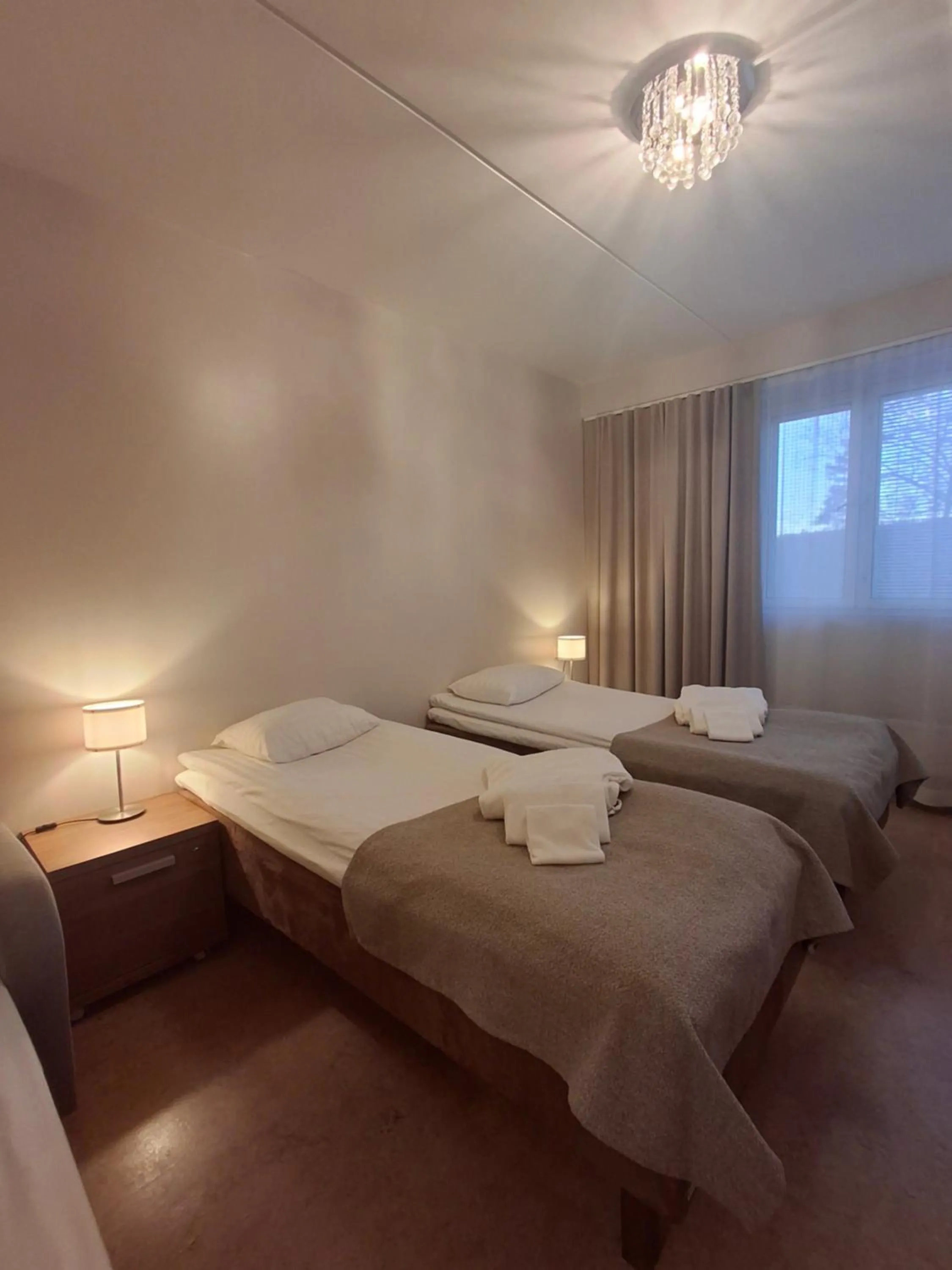 Bedroom, Bed in Backbyn Kartano