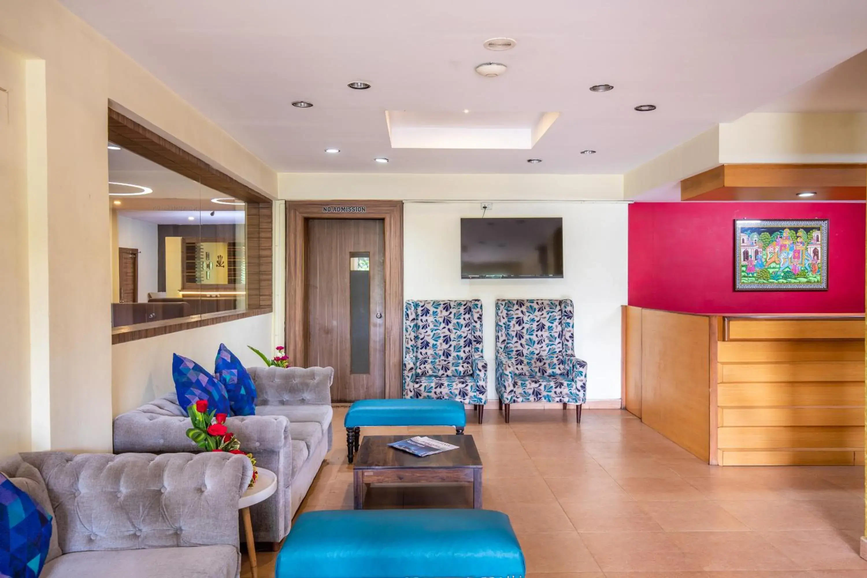 Lobby or reception in Vinayaga Inn by Poppys, Ooty Lobby or reception in Vinayaga Inn by Poppys, Ooty