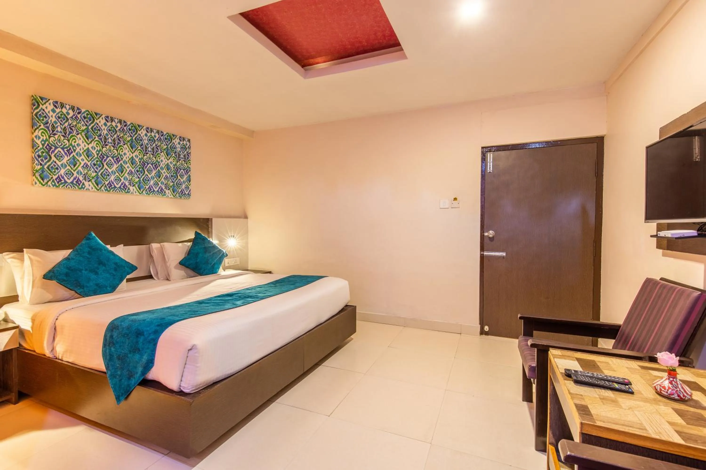 Bed in Vinayaga Inn by Poppys, Ooty