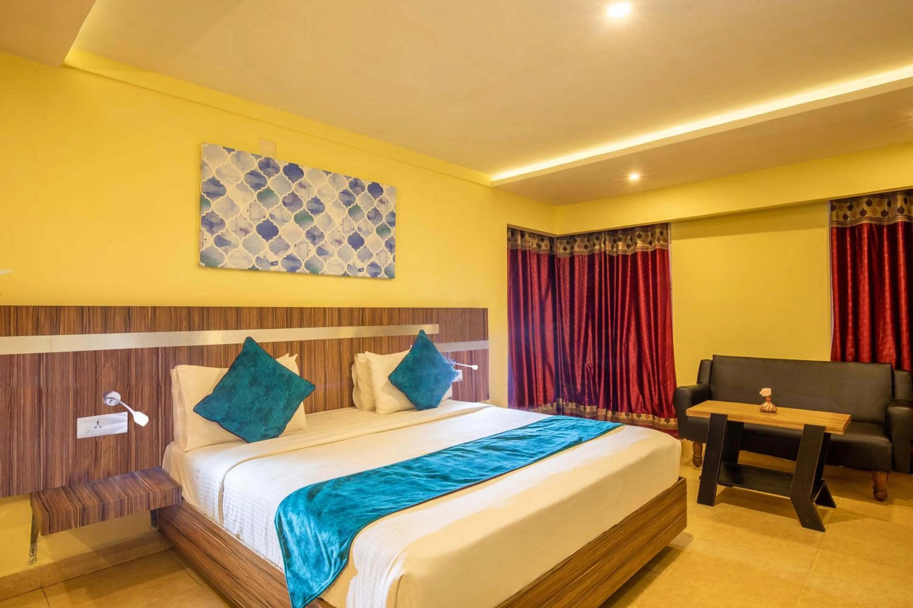 Bed in Vinayaga Inn by Poppys, Ooty