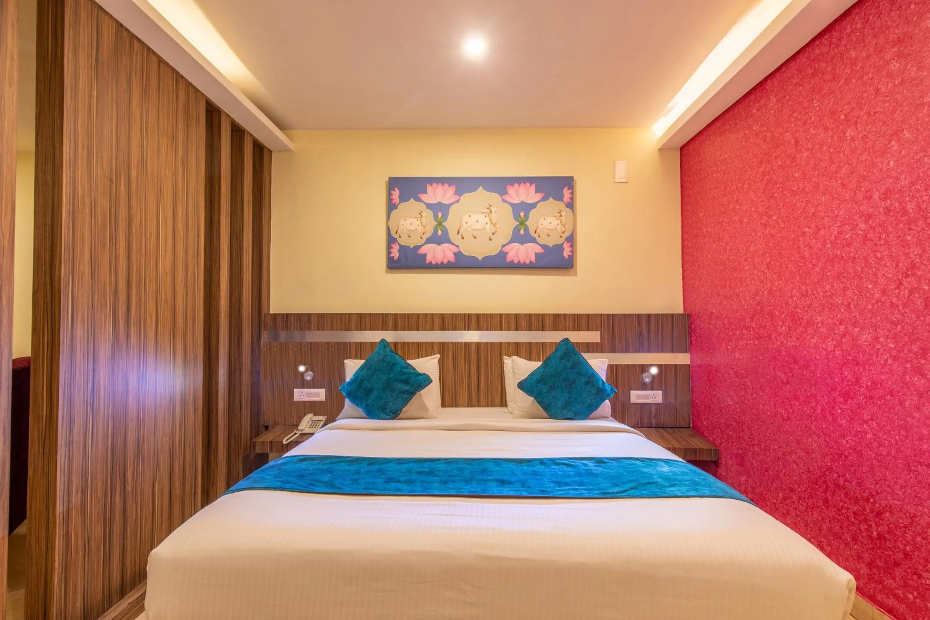 Bed in Vinayaga Inn by Poppys, Ooty