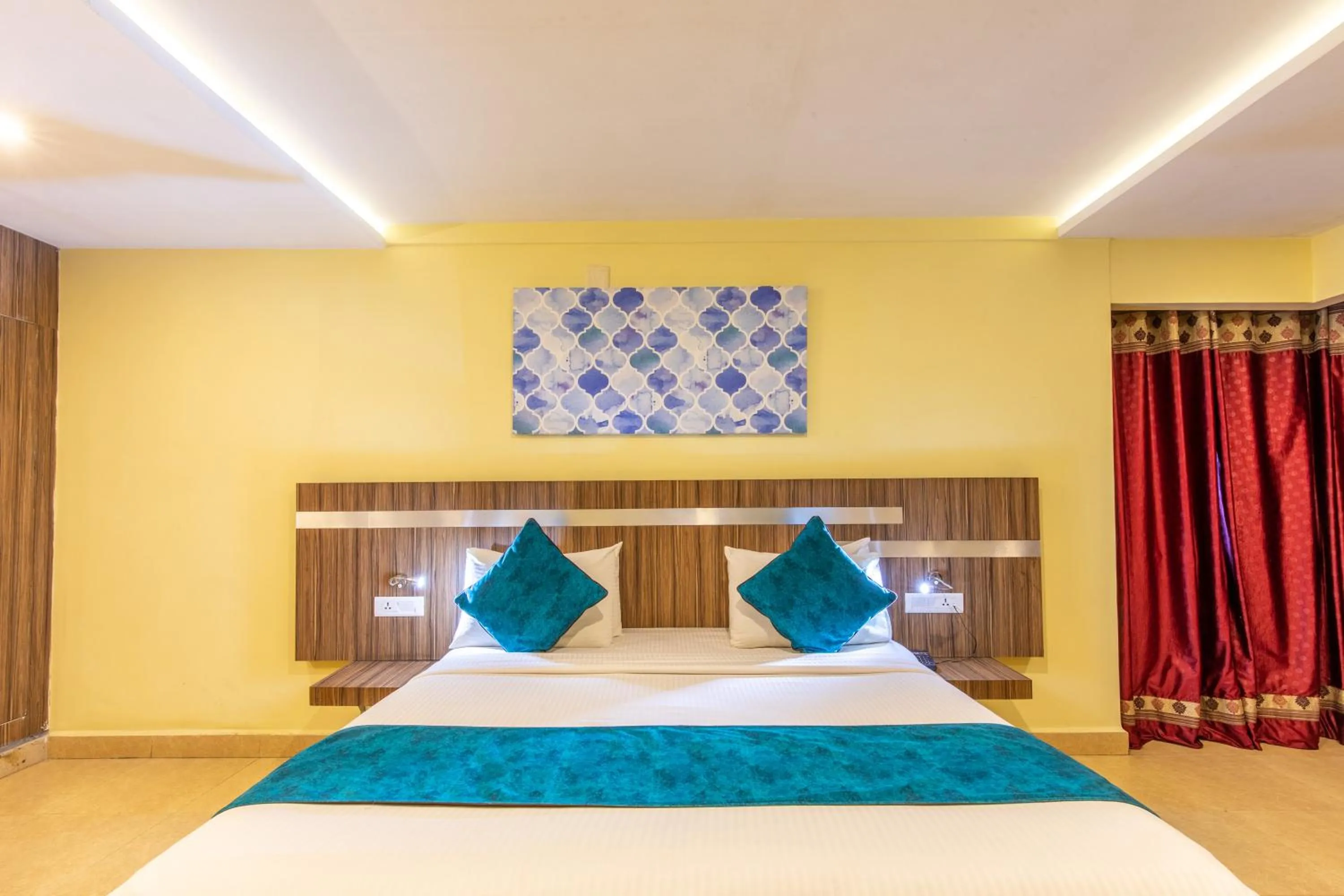 Bed in Vinayaga Inn by Poppys, Ooty