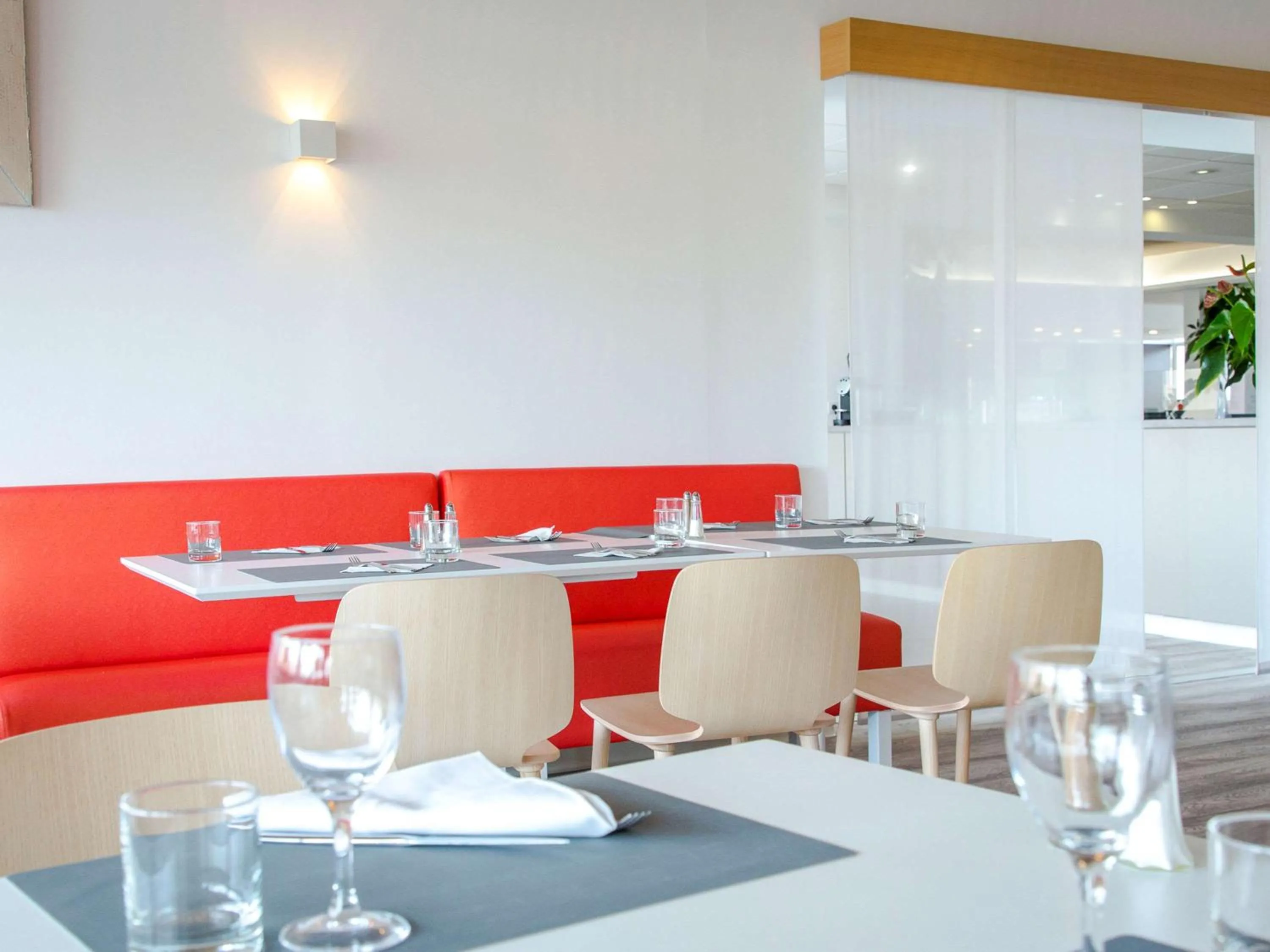 Restaurant/places to eat in Novotel Perpignan Nord Rivesaltes