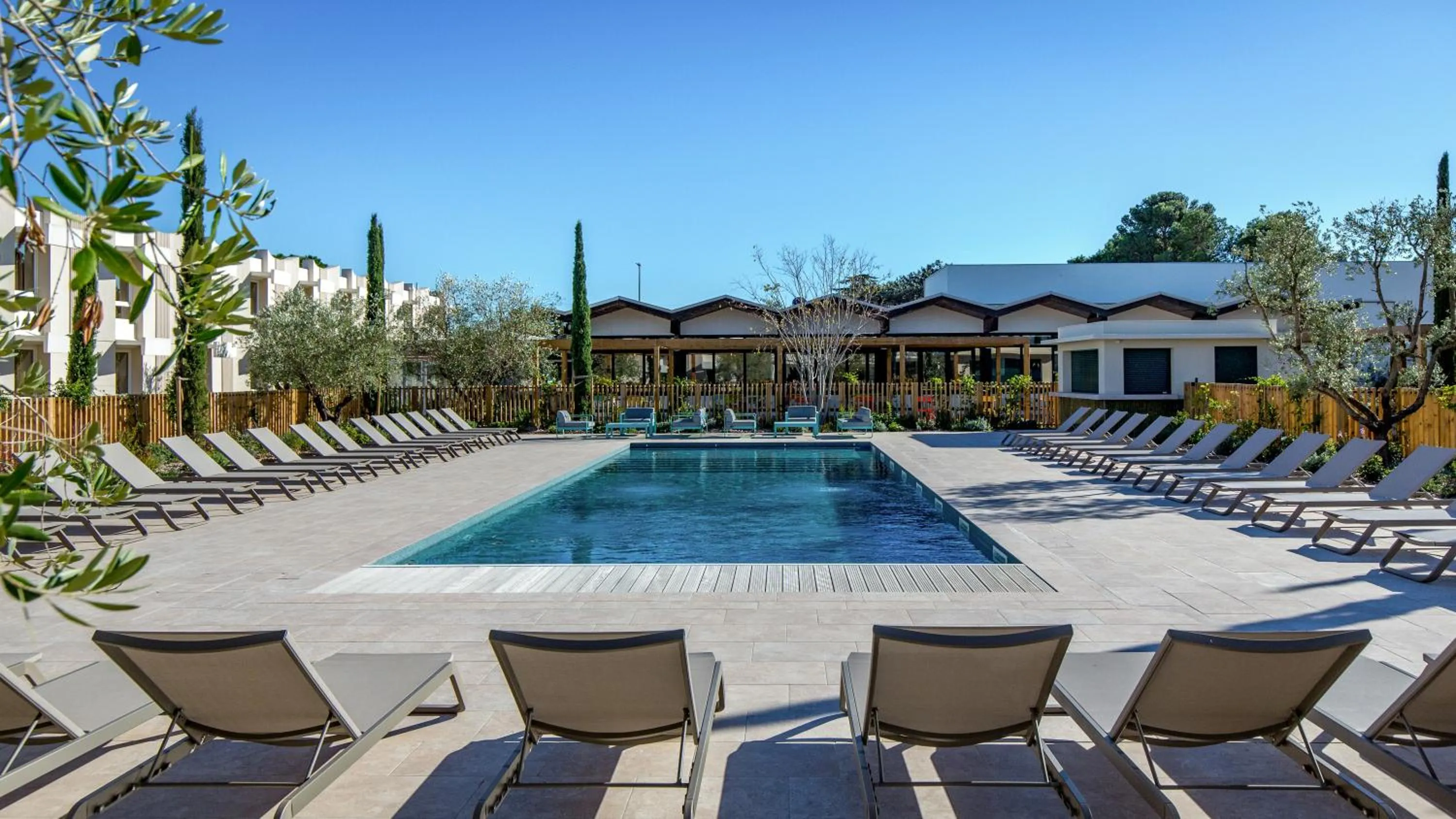 Swimming pool in Novotel Perpignan Nord Rivesaltes