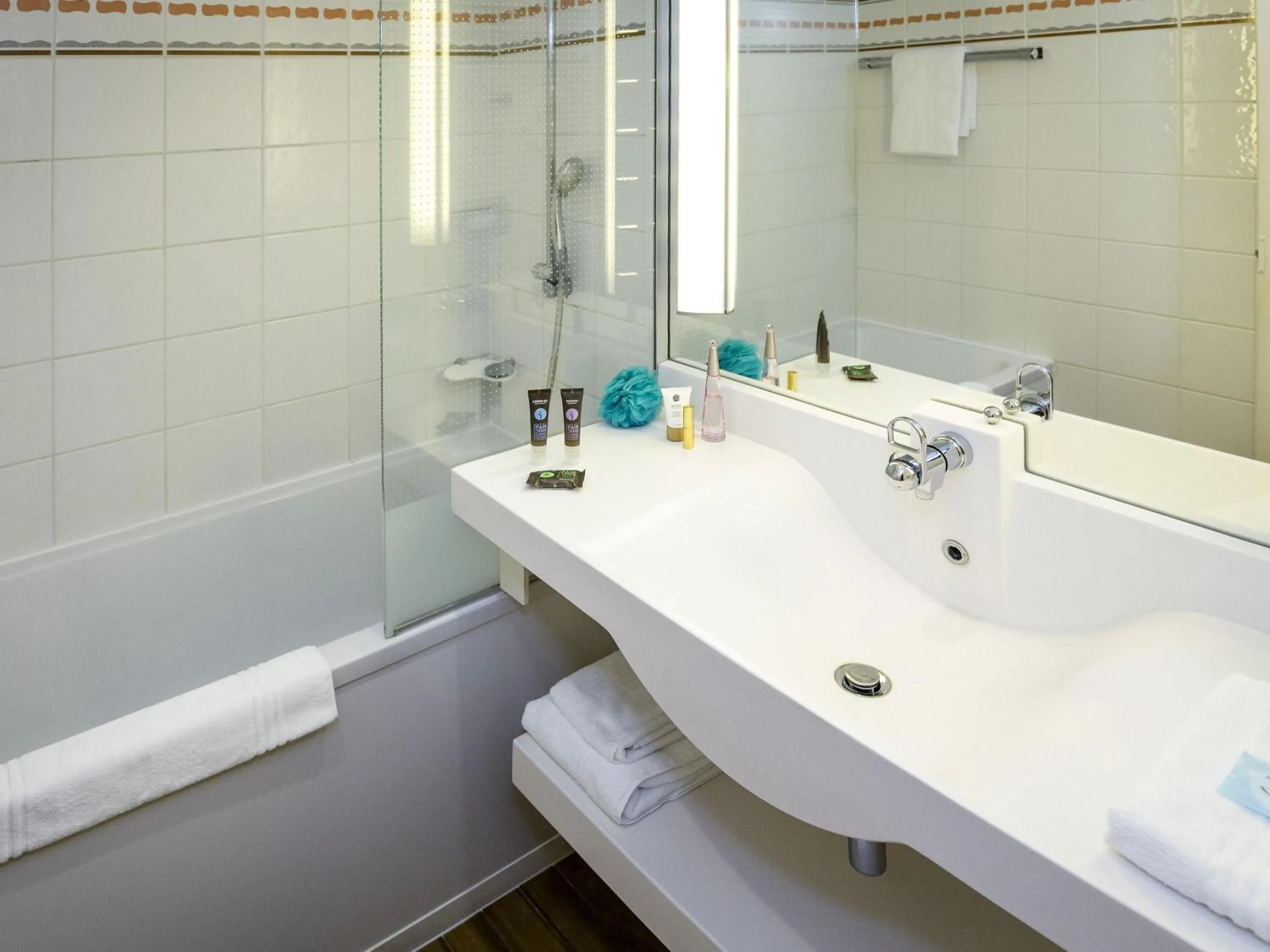 Bedroom in Novotel Perpignan Nord Rivesaltes