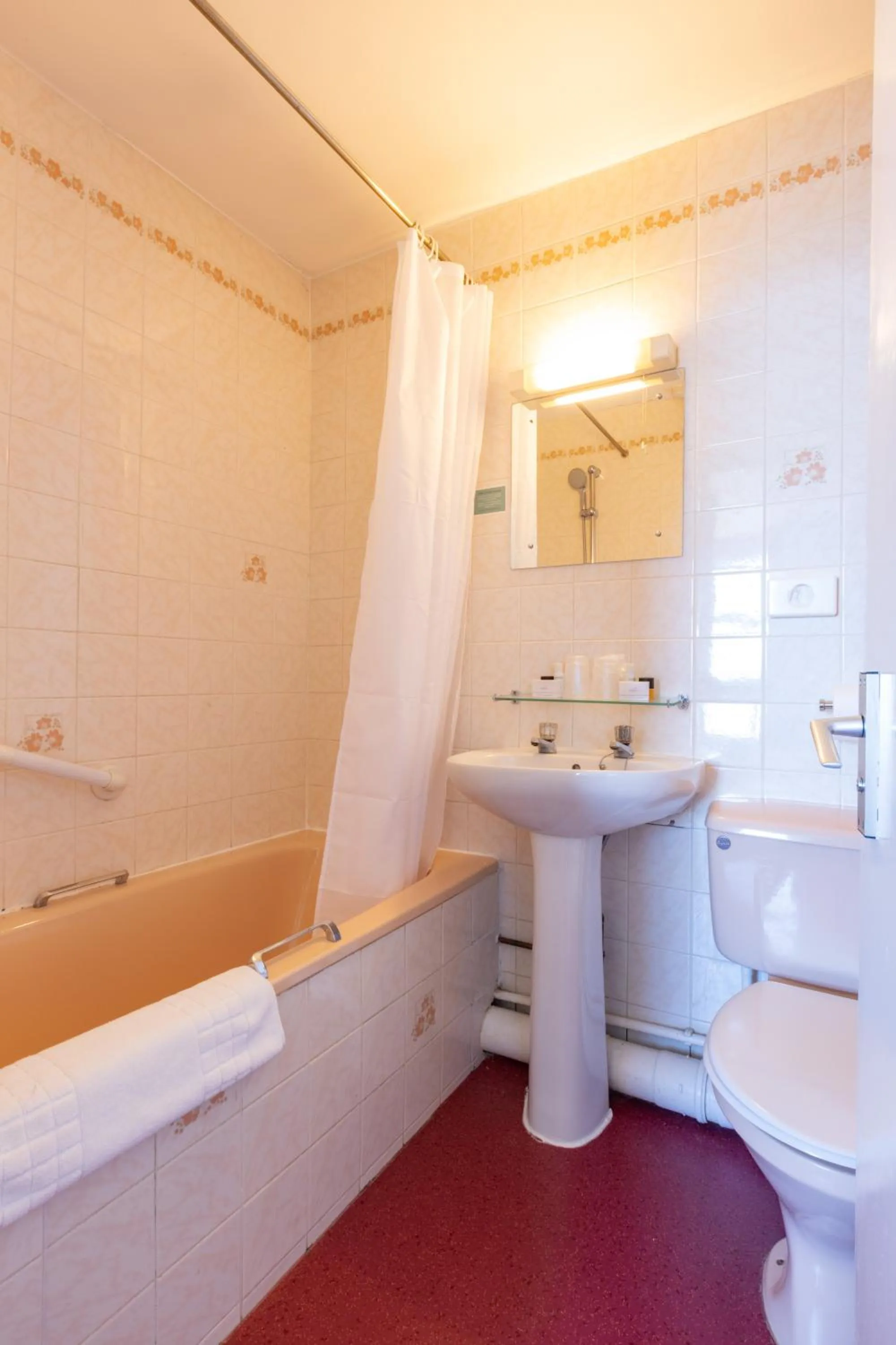 Bathroom in The County Hotel