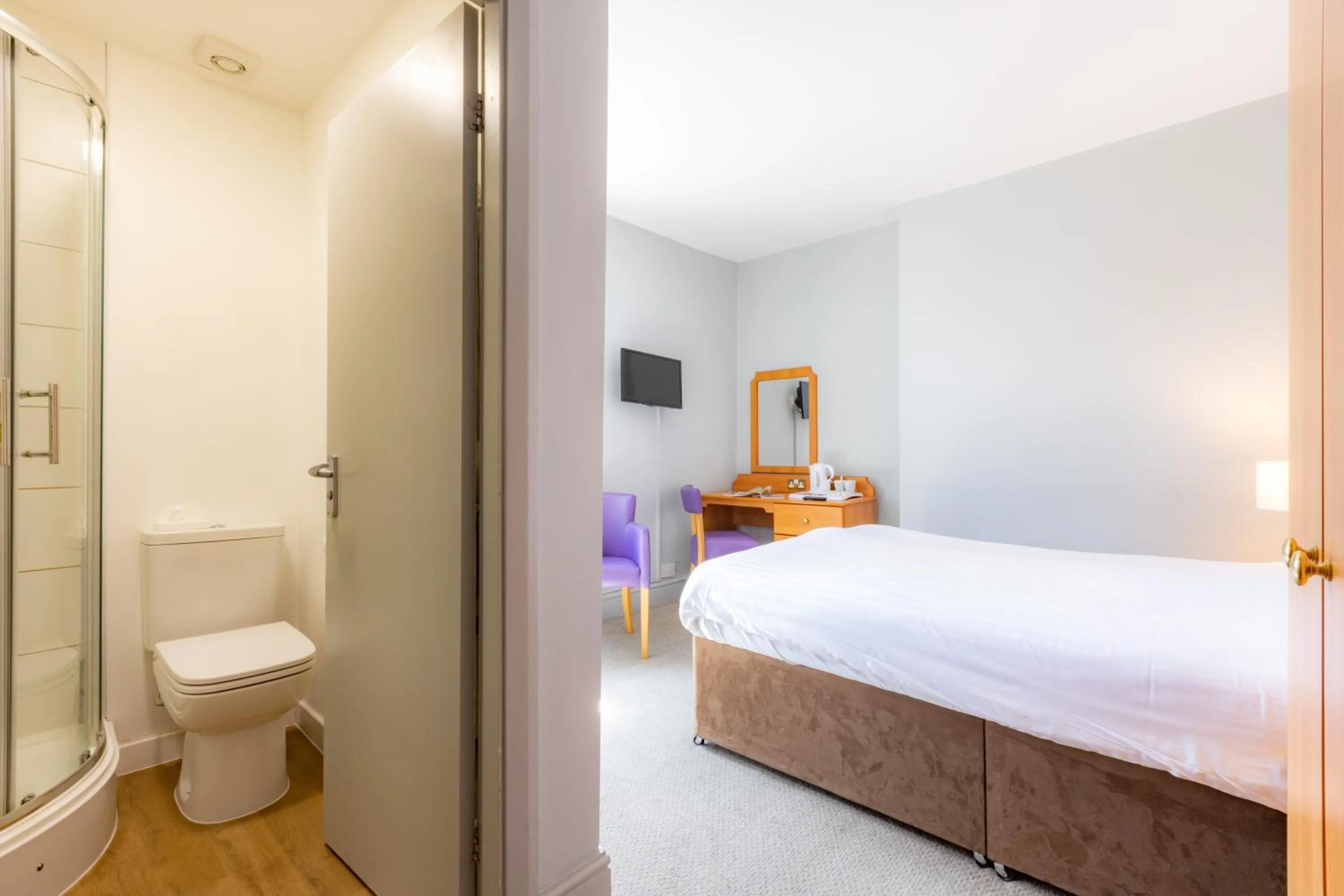 Bed in The County Hotel