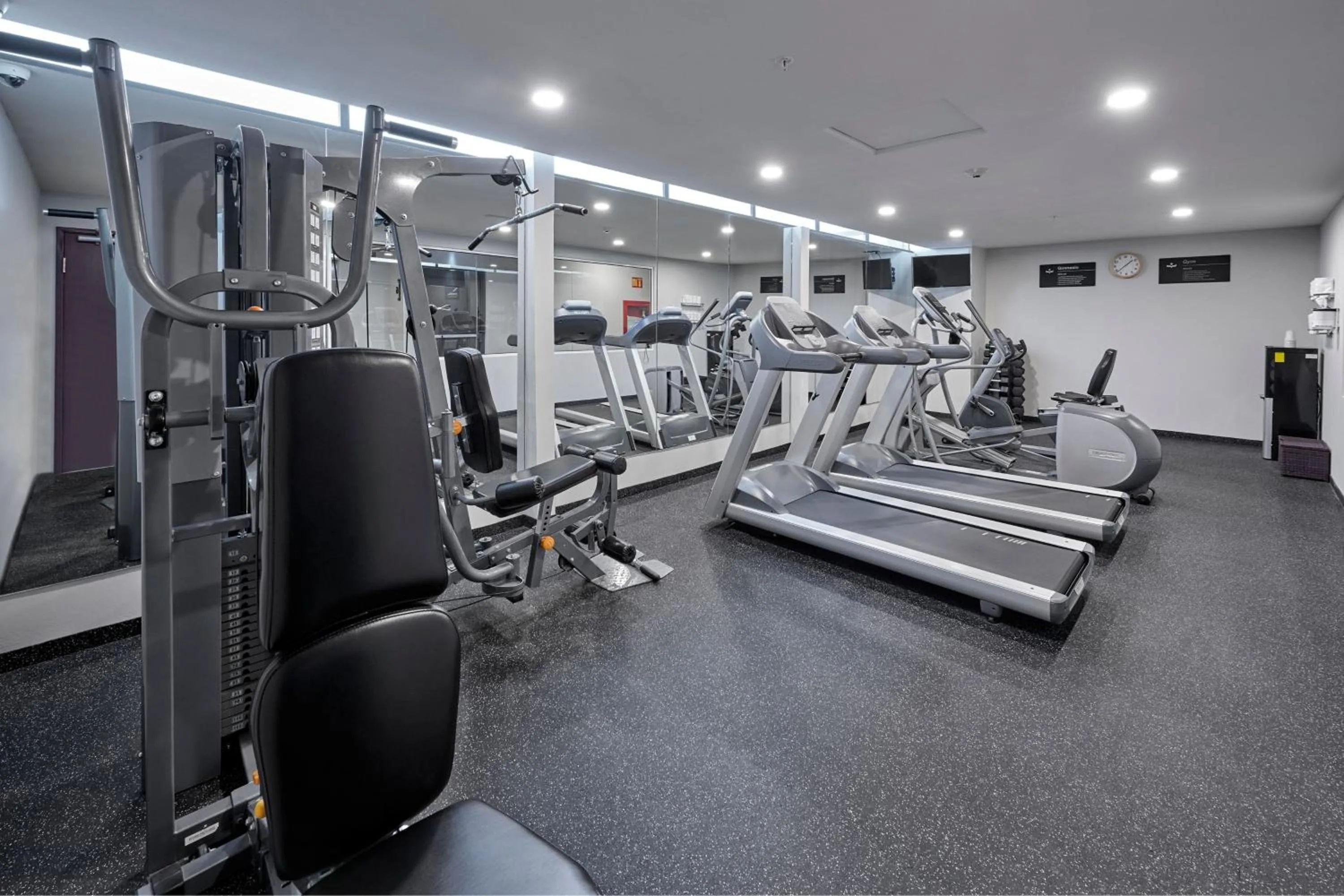 Fitness centre/facilities in City Express by Marriott Hermosillo Expo
