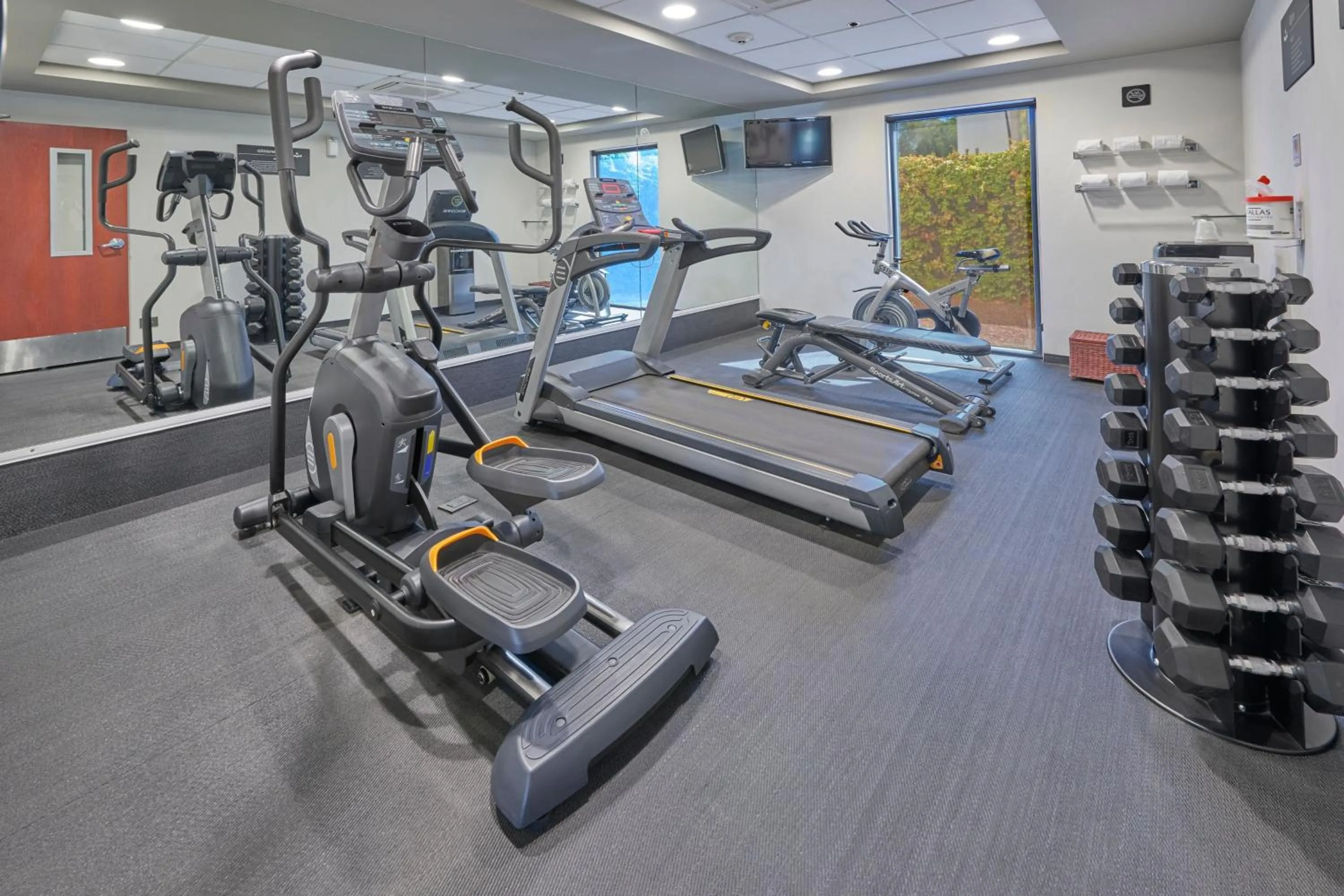 Fitness centre/facilities in City Express by Marriott Hermosillo Expo