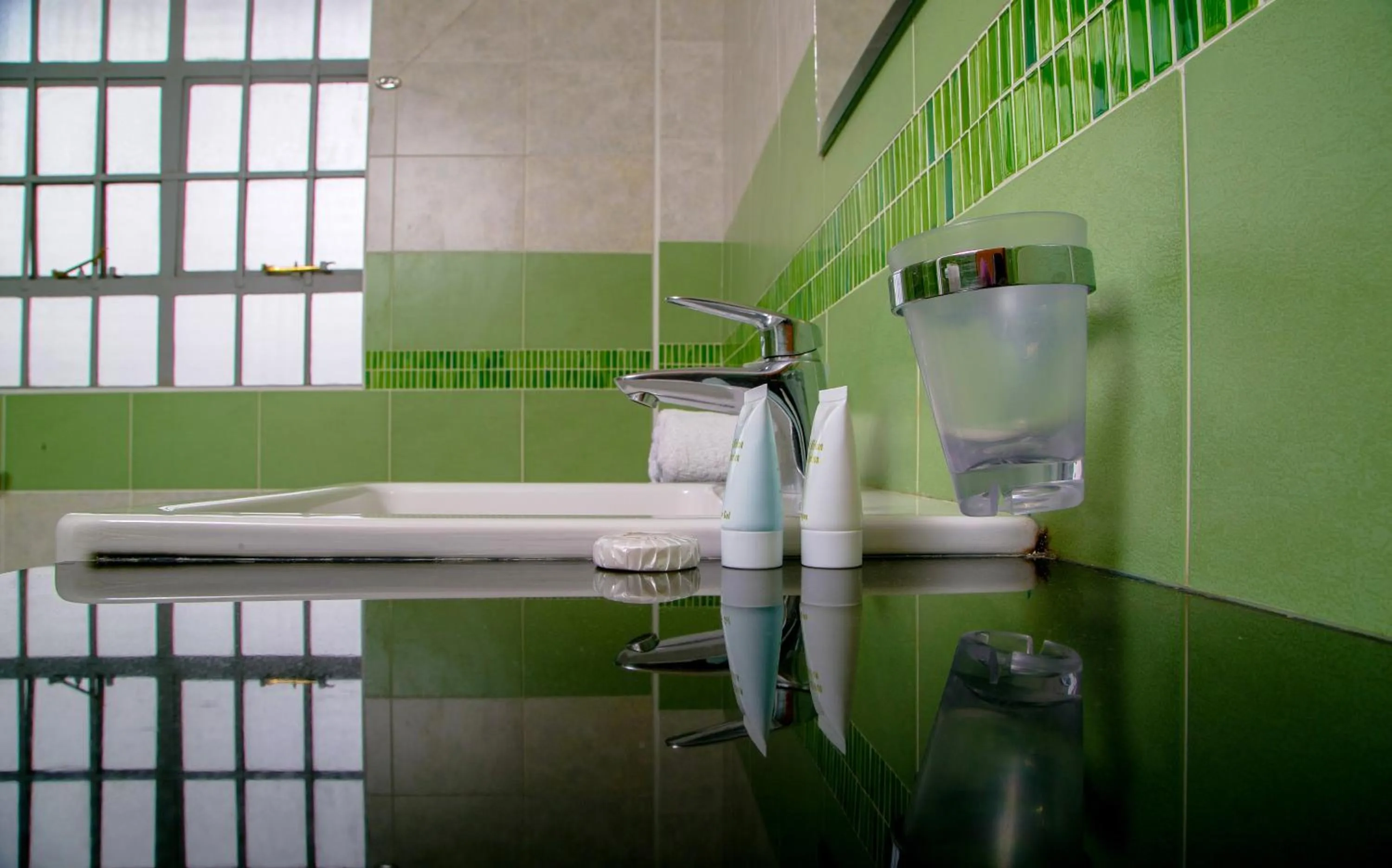 Hot Tub in Batians Apartment Hotel