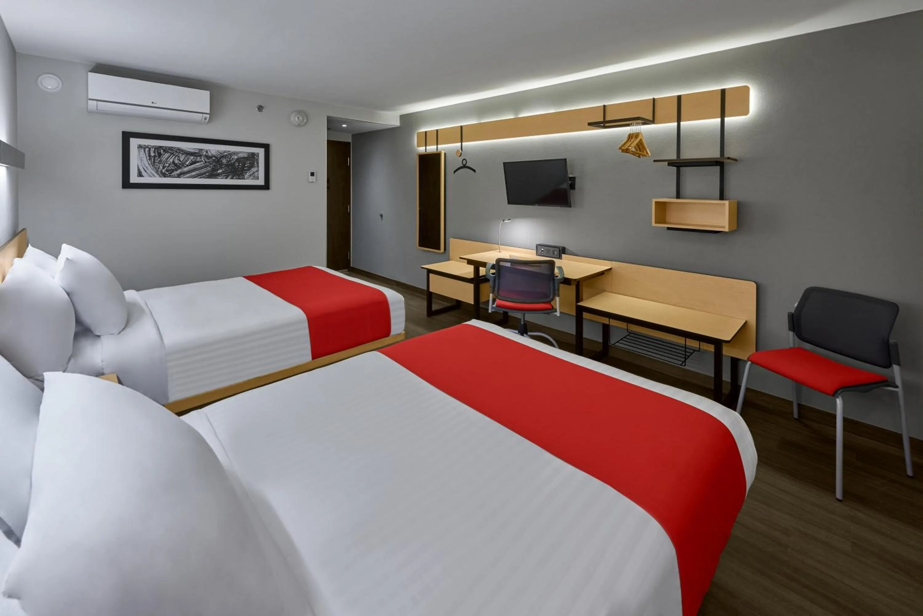 Photo of the whole room, Bed in City Express by Marriott Guaymas