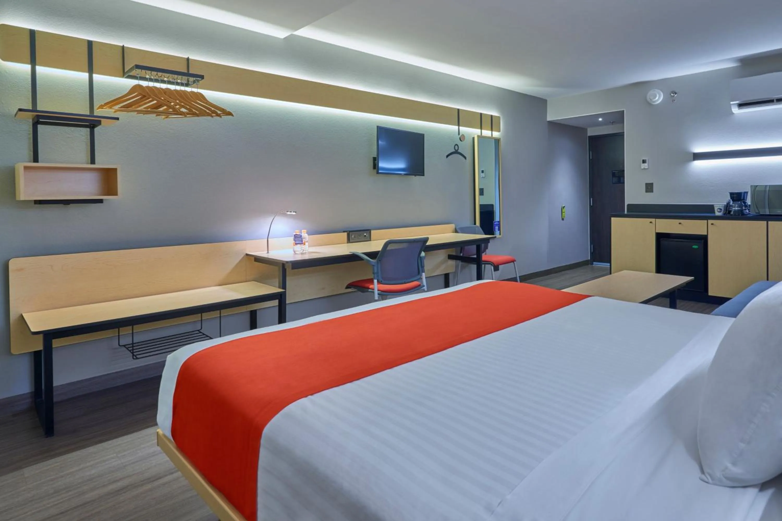Bedroom, Bed in City Express by Marriott Guaymas