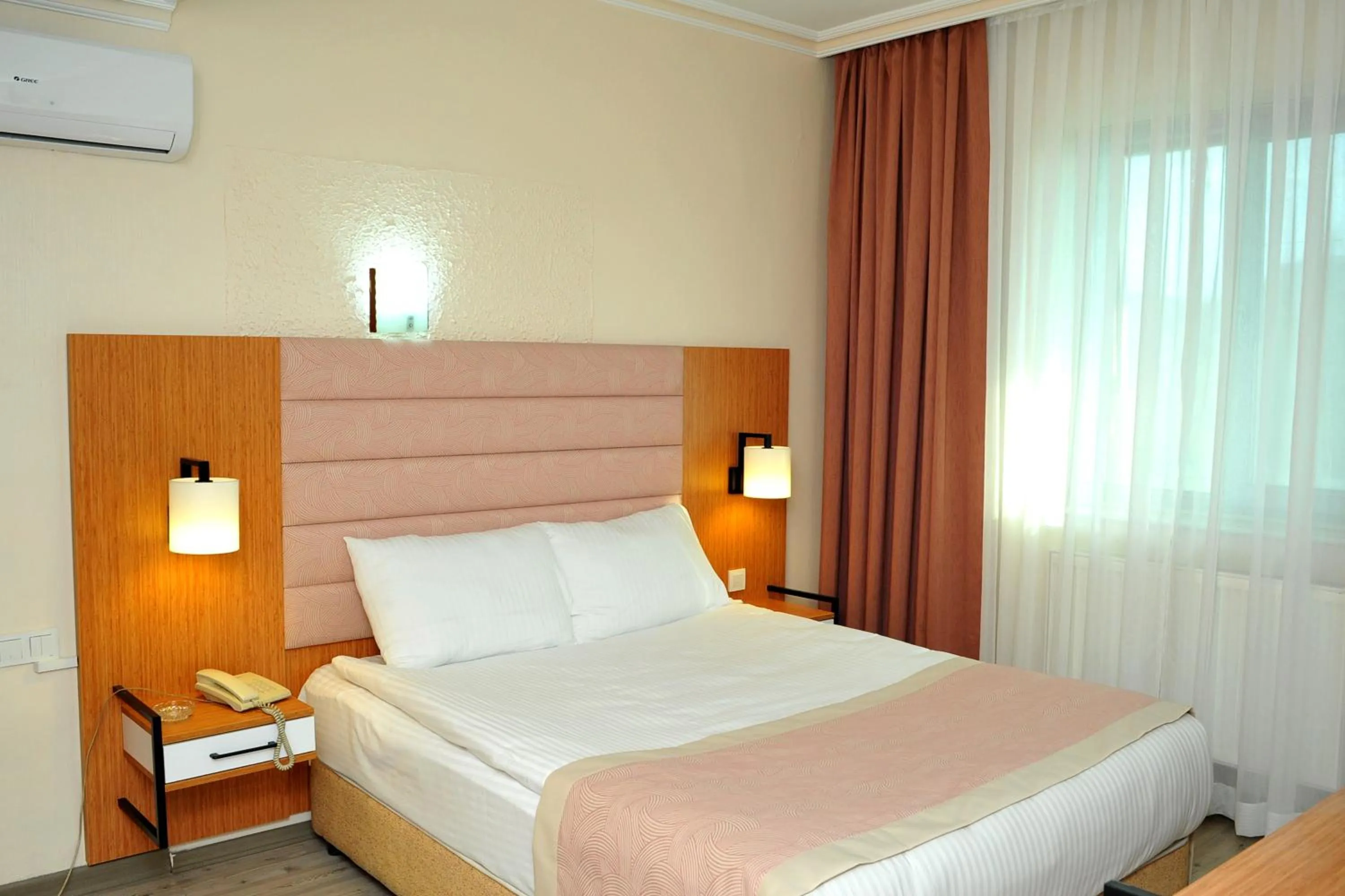 Photo of the whole room, Bed in Lion City Hotel Ankara