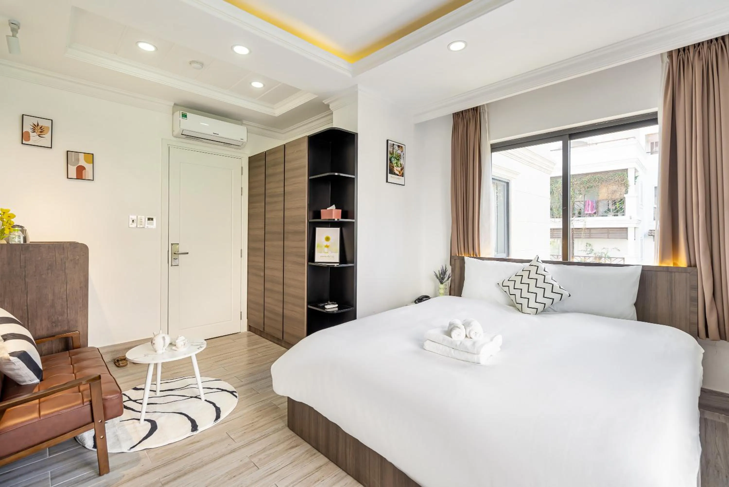 Photo of the whole room, Bed in The Royal LandPark - Phu My Hung