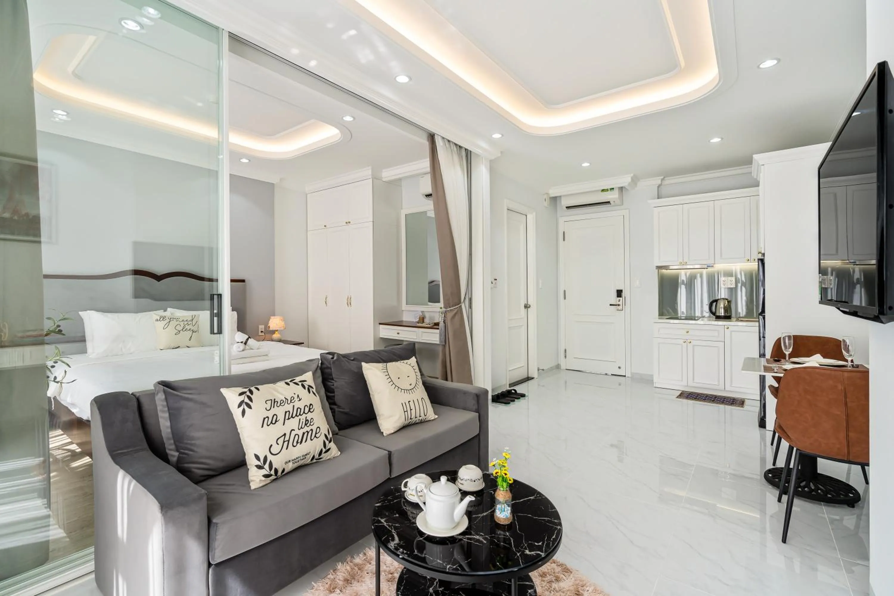 Suite with Balcony in The Royal LandPark - Phu My Hung