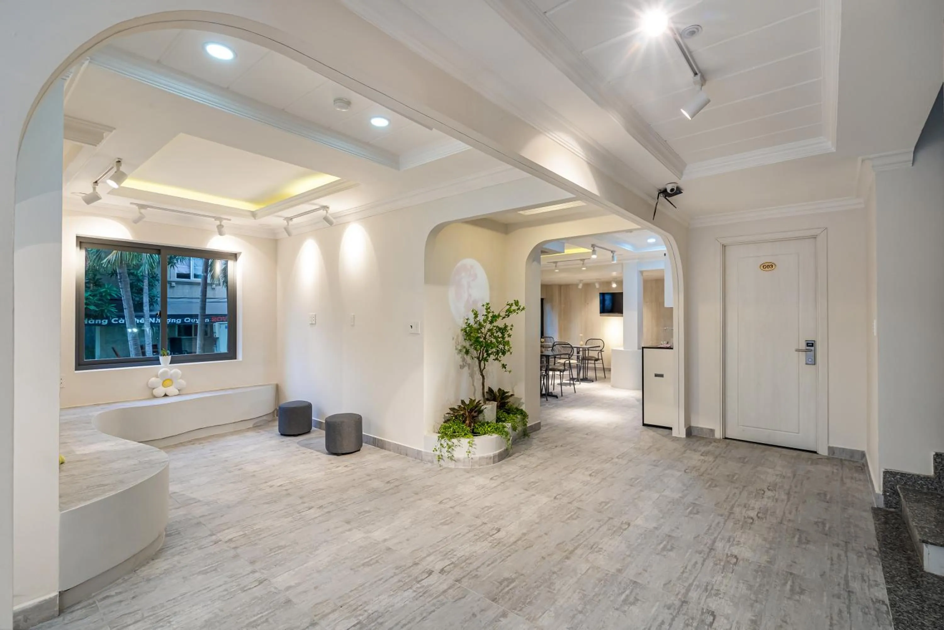 Seating area in The Royal LandPark - Phu My Hung