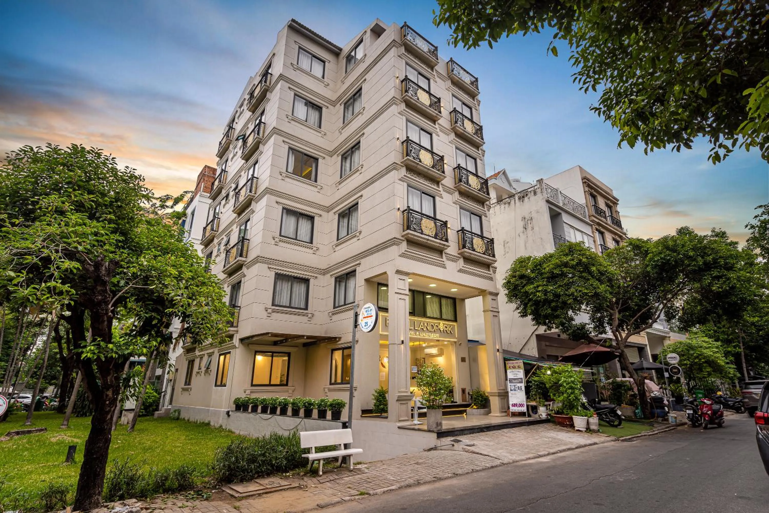 Property building in The Royal LandPark - Phu My Hung