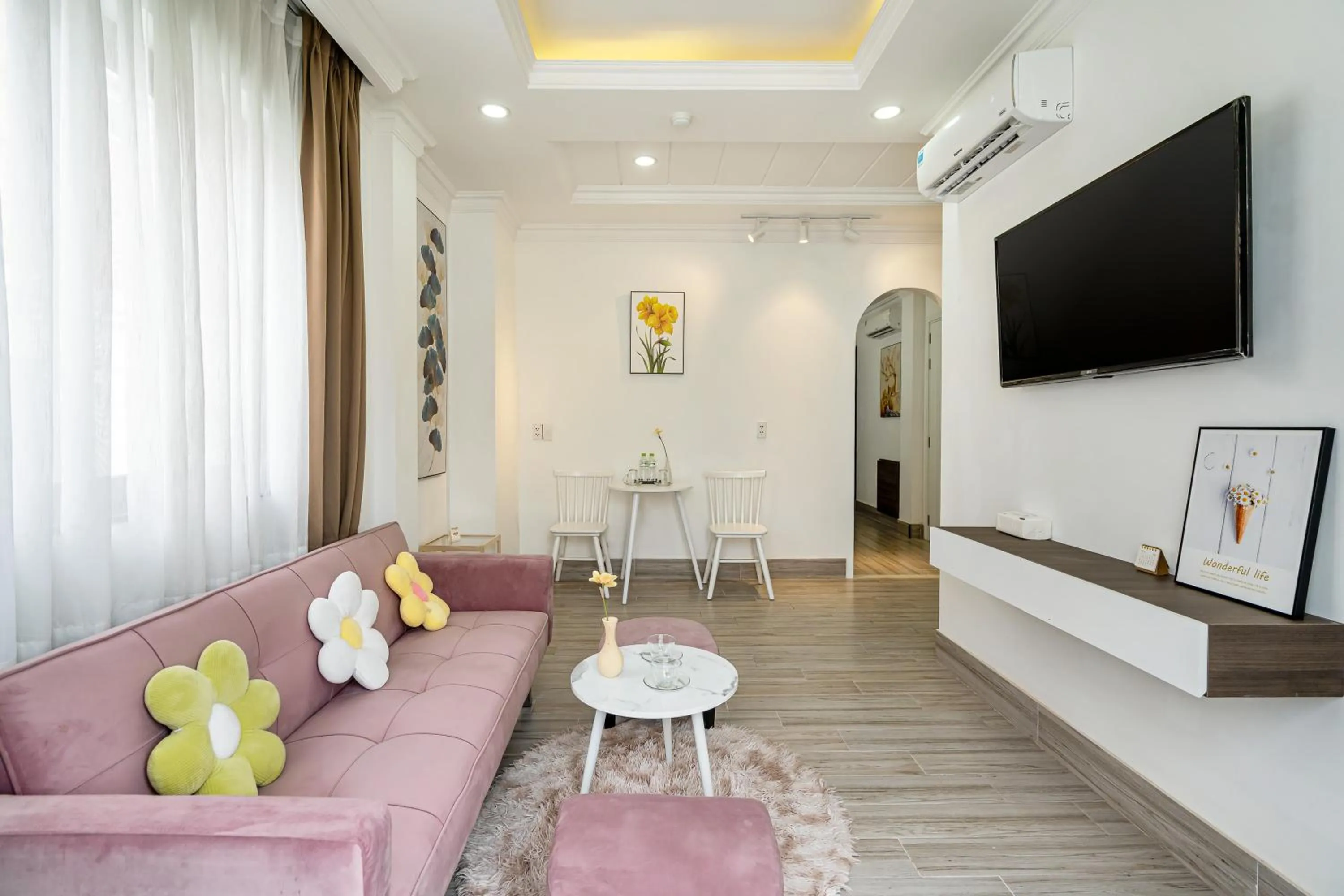 Living room in The Royal LandPark - Phu My Hung