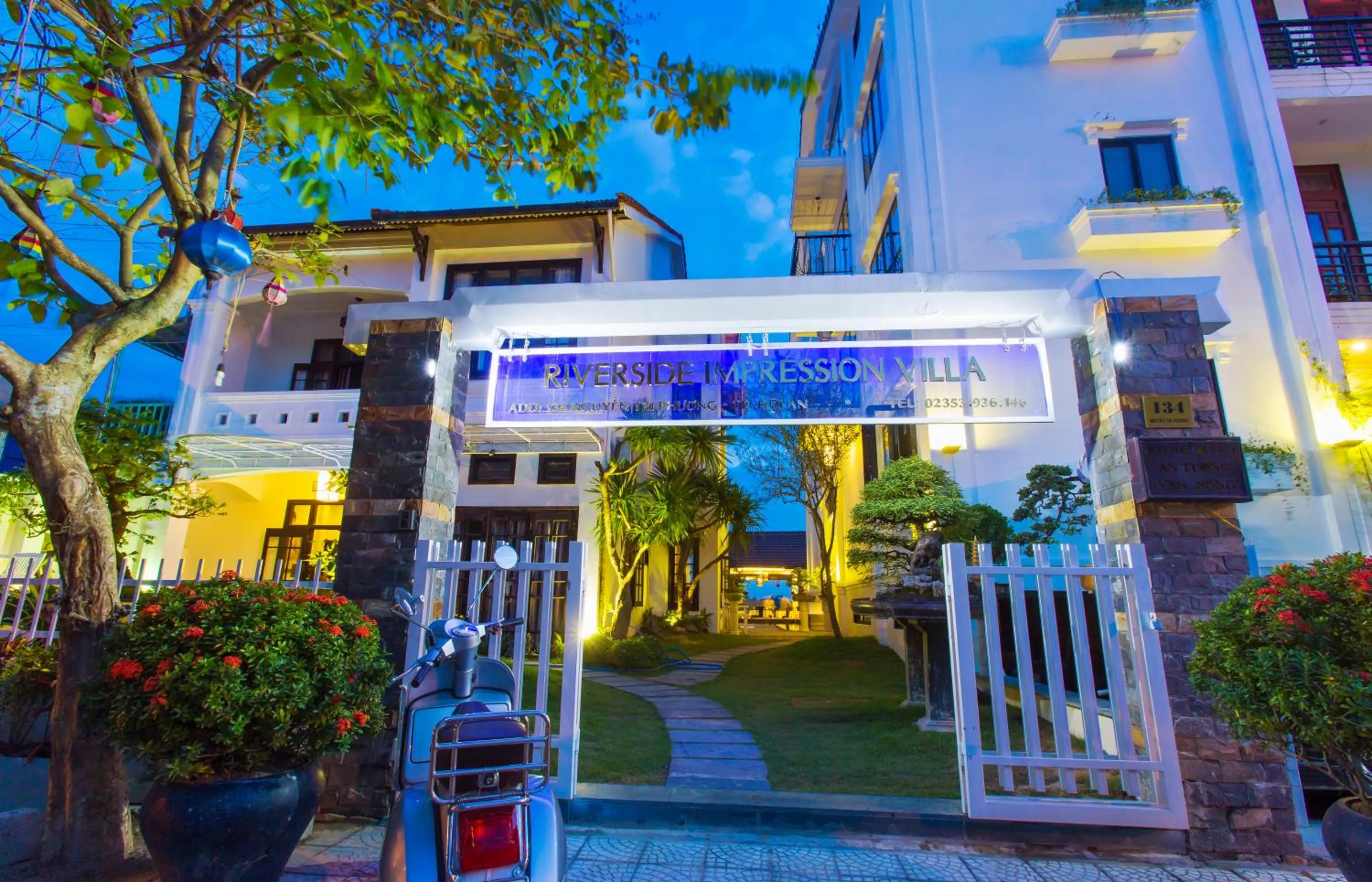 Facade/entrance in Riverside Impression Villa