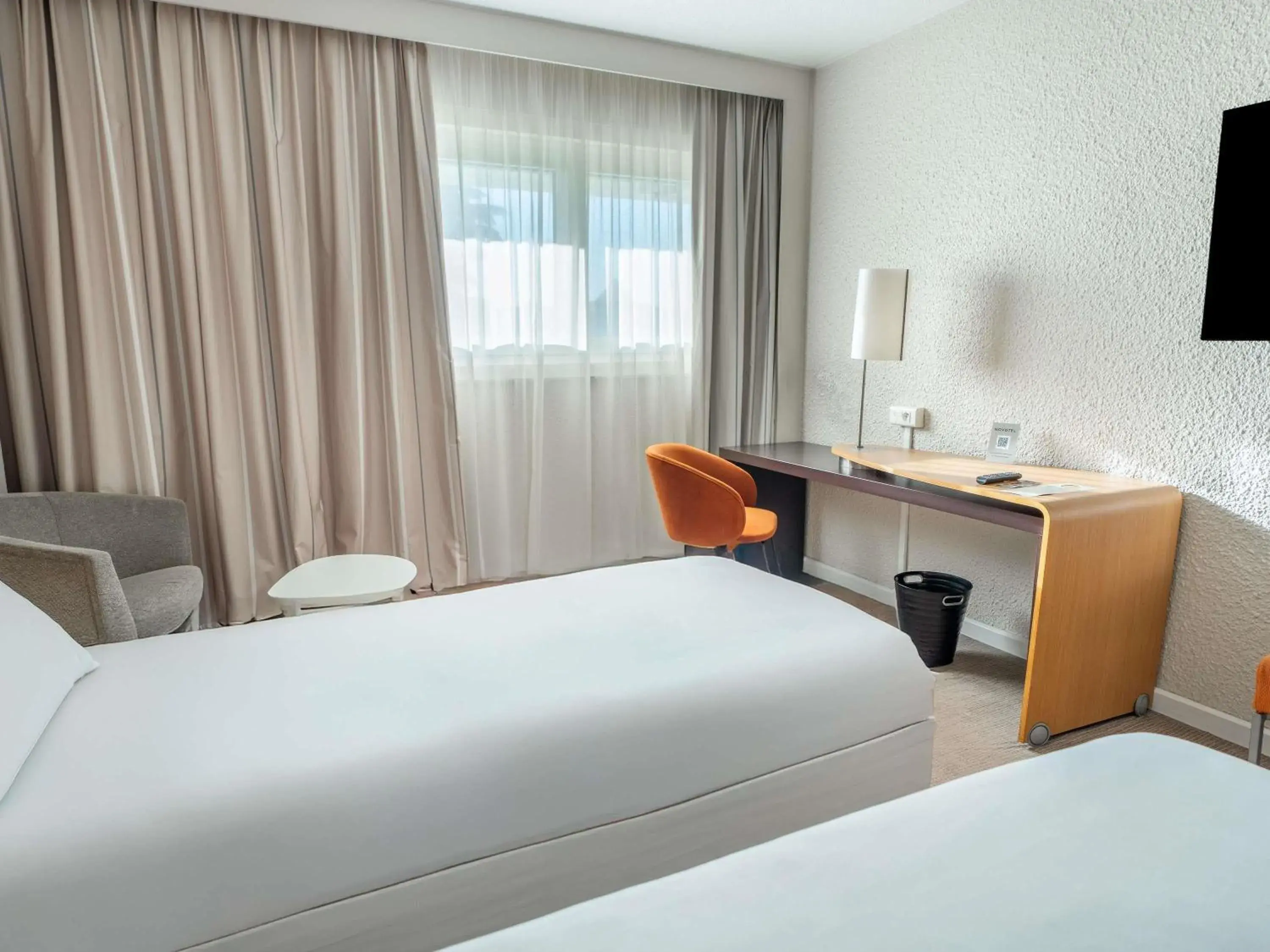 Bedroom, Bed in Novotel Poissy Orgeval Bedroom, Bed in Novotel Poissy Orgeval