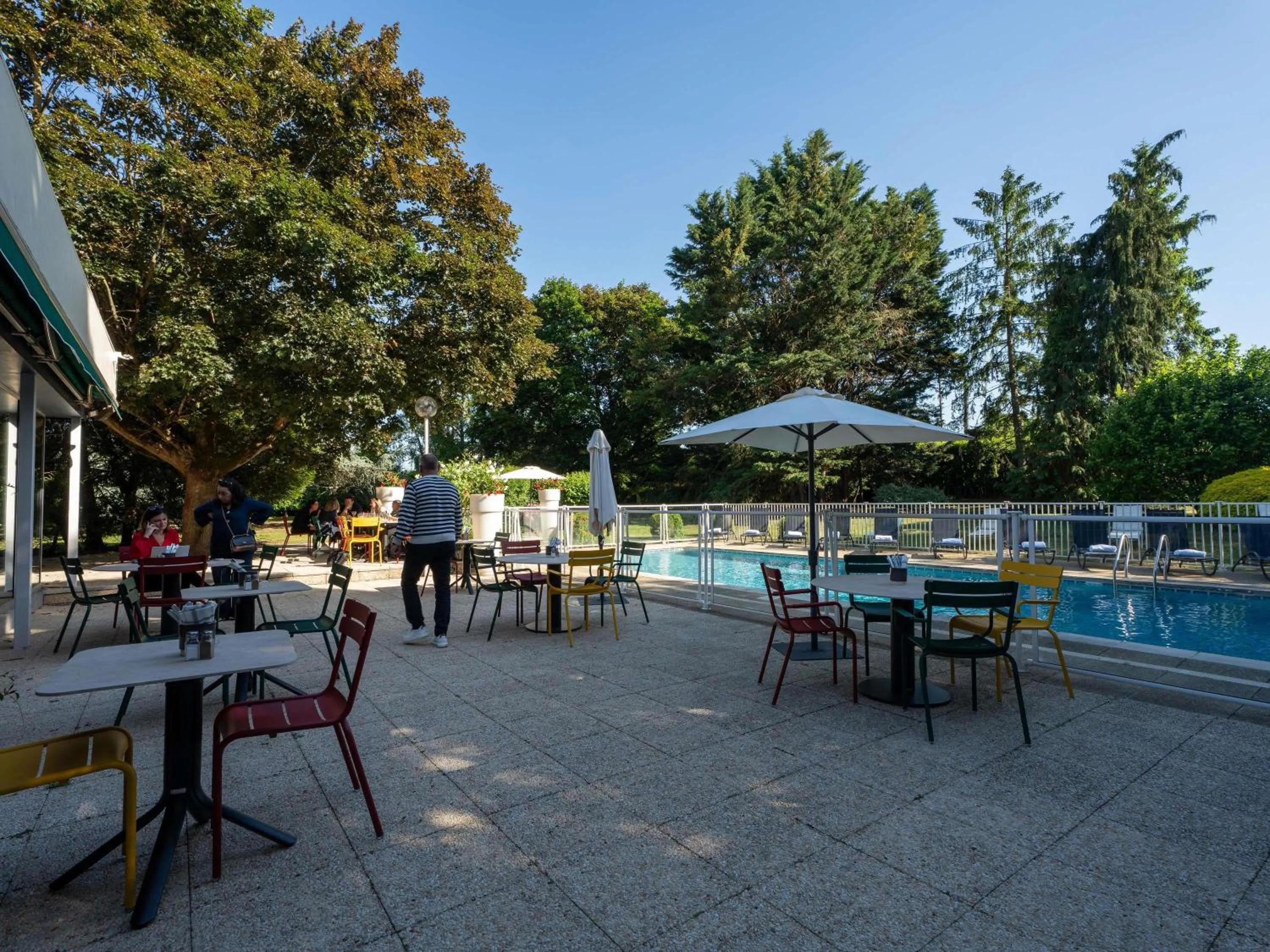 Restaurant/places to eat in Novotel Poissy Orgeval