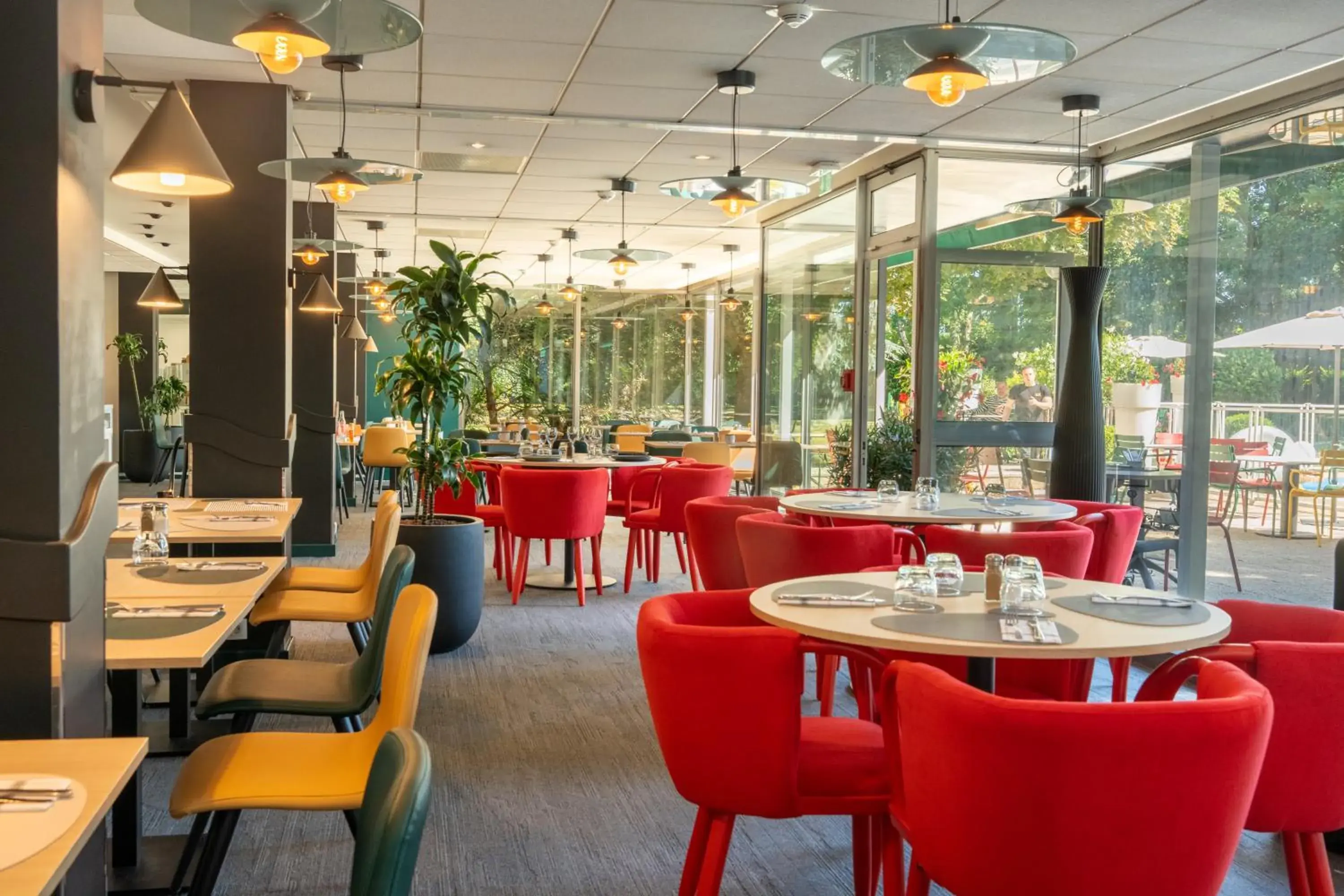 Restaurant/places to eat in Novotel Poissy Orgeval Restaurant/places to eat in Novotel Poissy Orgeval