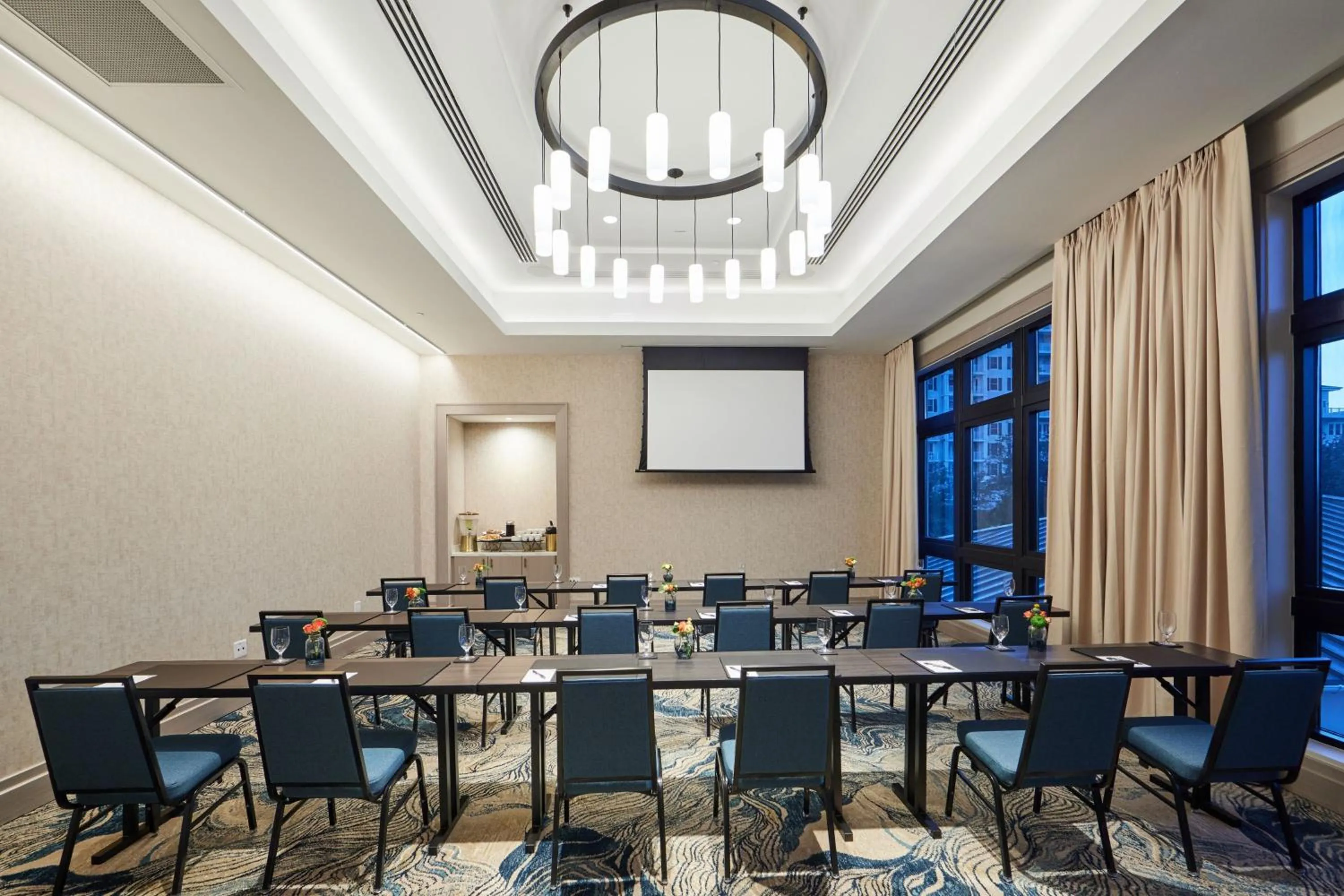 Meeting/conference room in Hotel Effie Sandestin Resort, Autograph Collection