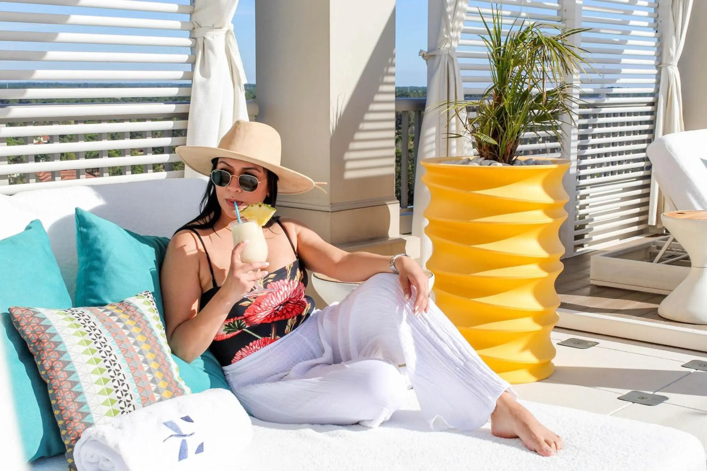 Swimming pool in Hotel Effie Sandestin Resort, Autograph Collection Swimming pool in Hotel Effie Sandestin Resort, Autograph Collection