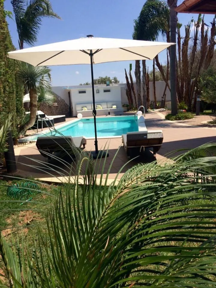 Swimming pool in Villetta Del Salento Exclusive B&B