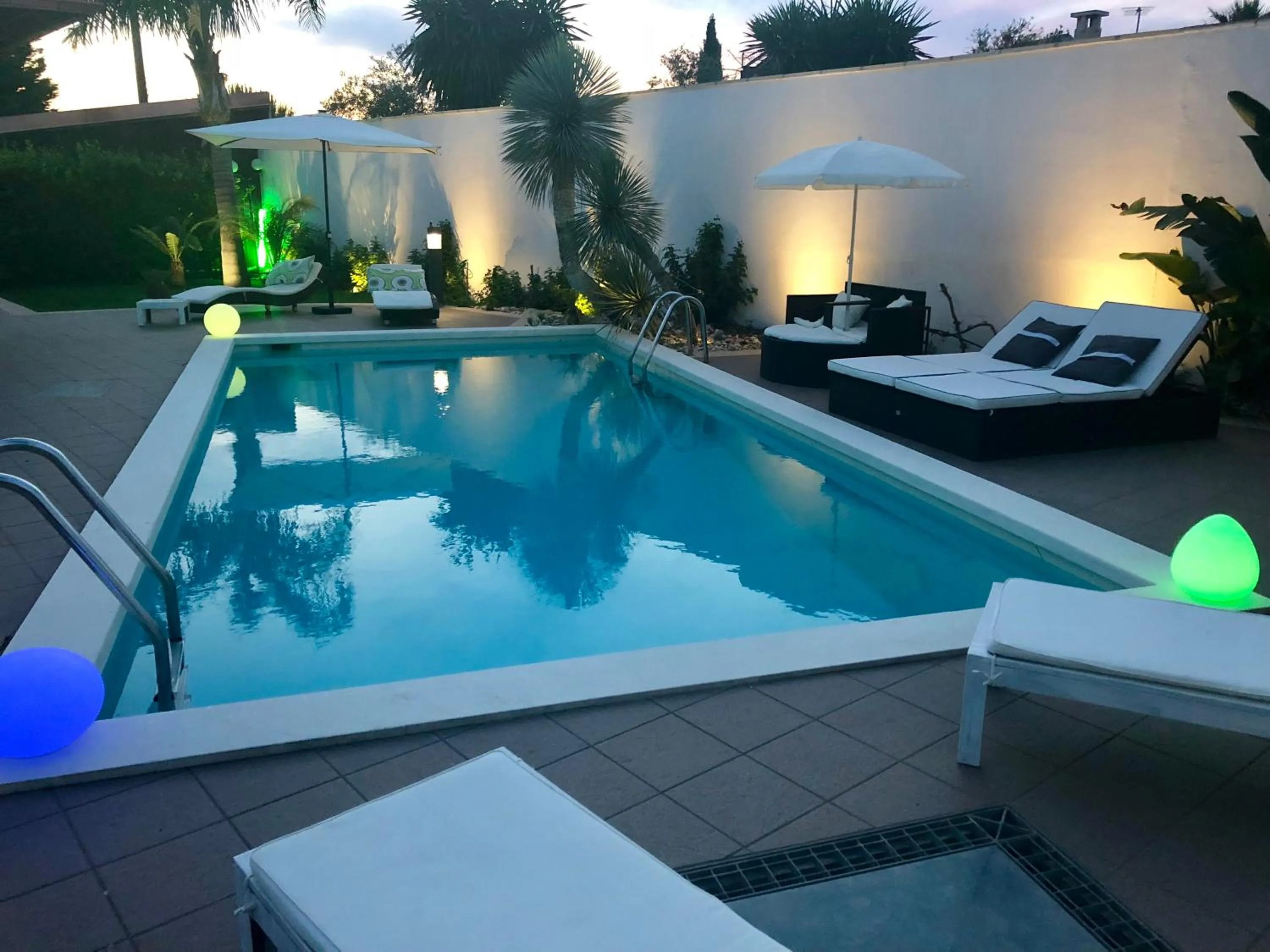 Swimming pool in Villetta Del Salento Exclusive B&B