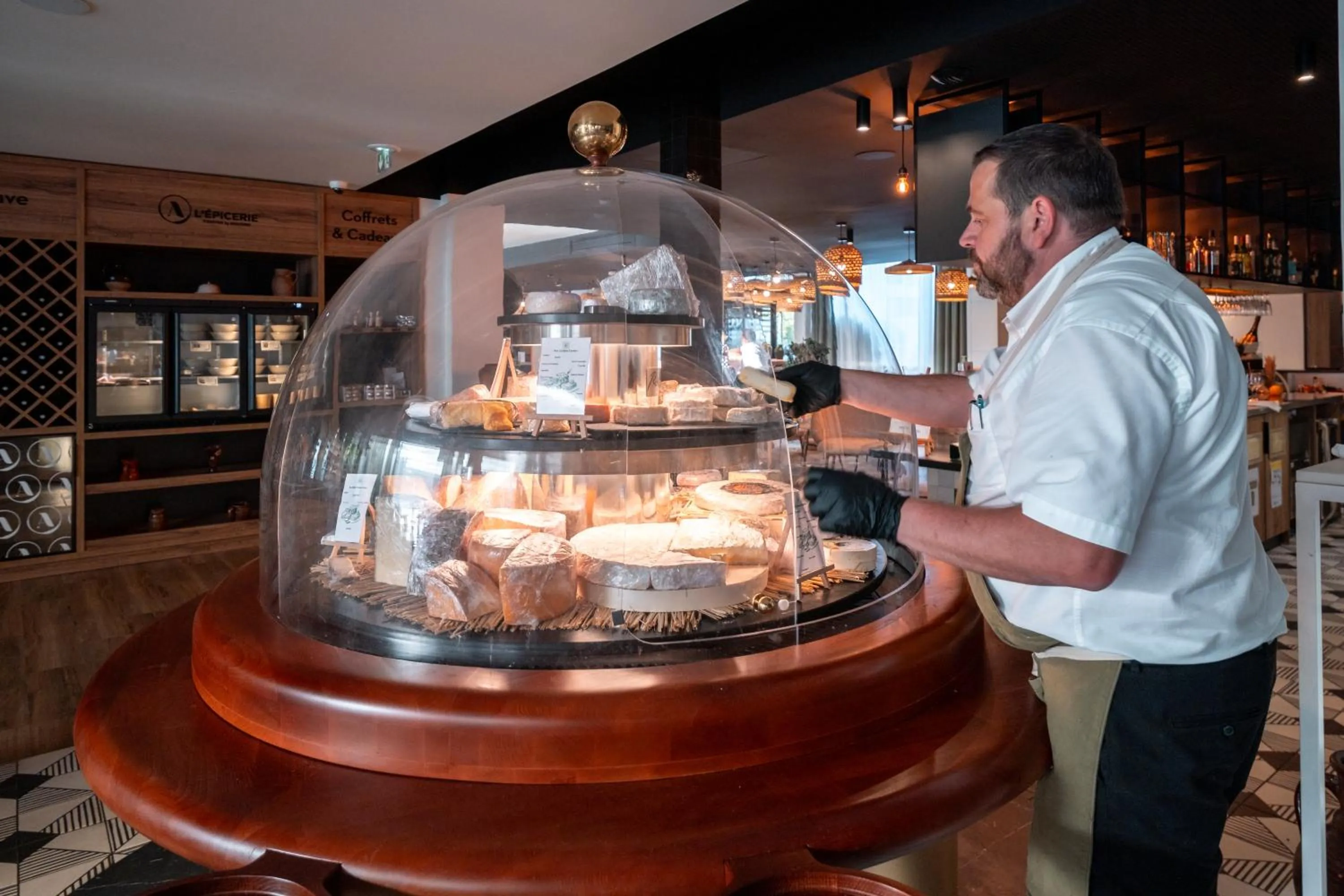 Restaurant/places to eat in Novotel Chartres