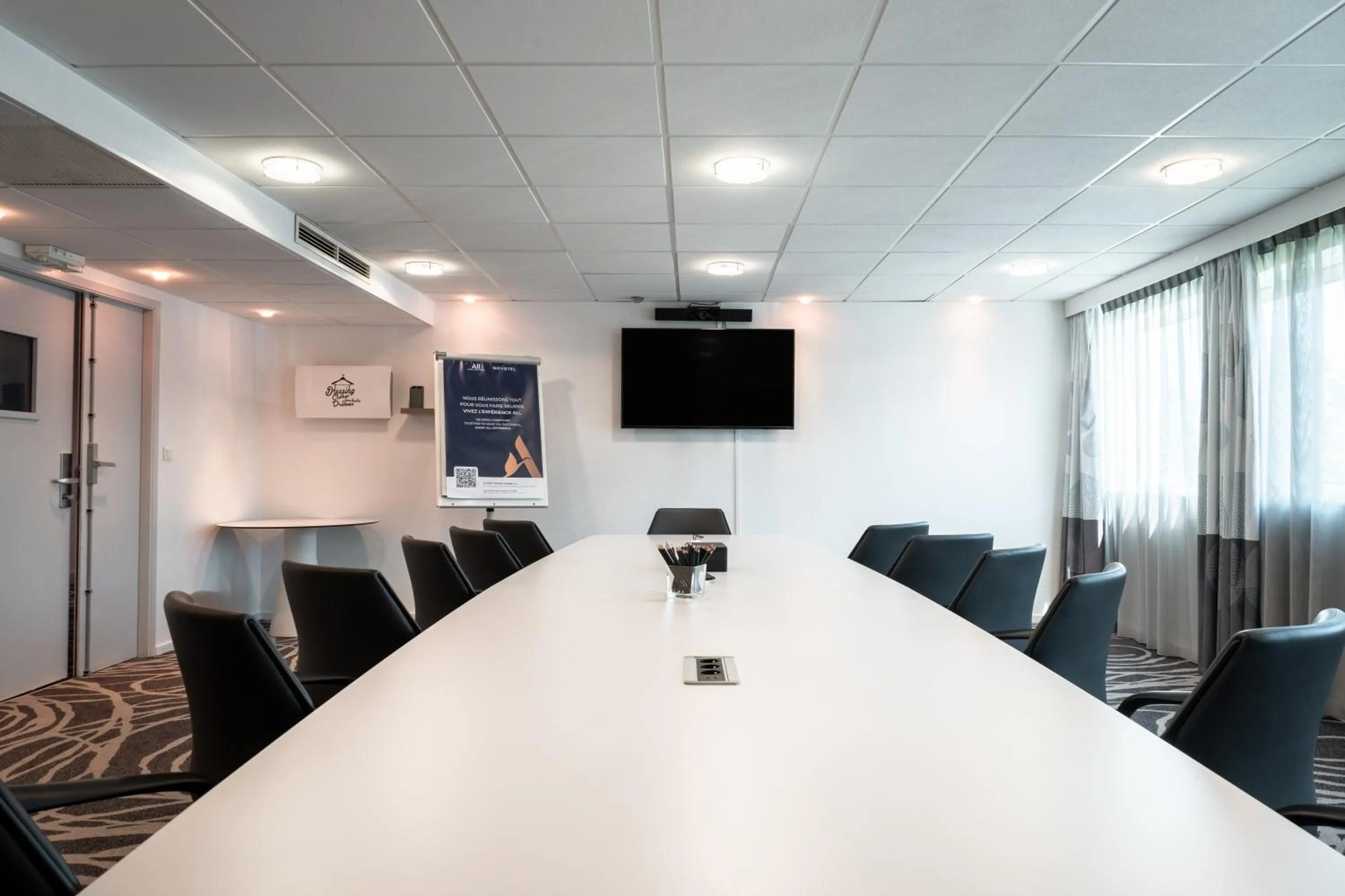 Meeting/conference room in Novotel Chartres
